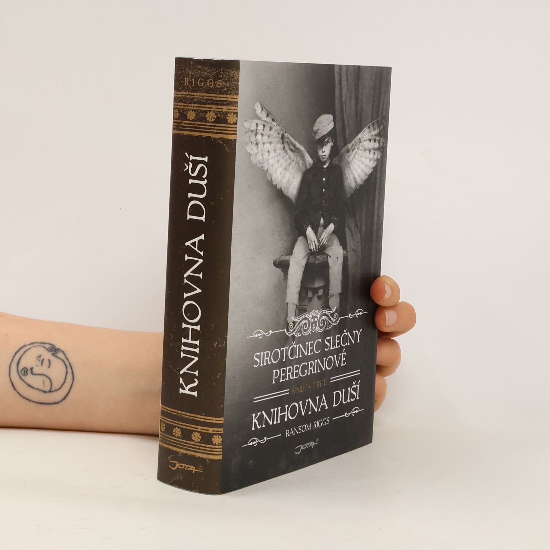 Ransom Riggs Sirotčinec slečny Peregrinové Knihovna duší