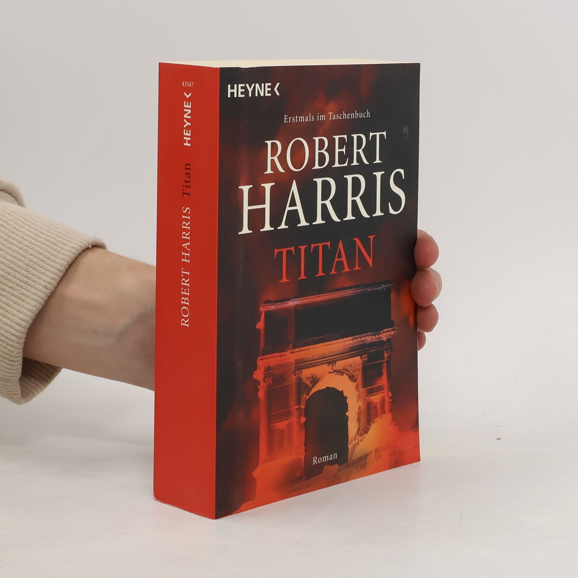 Robert Harris Titan