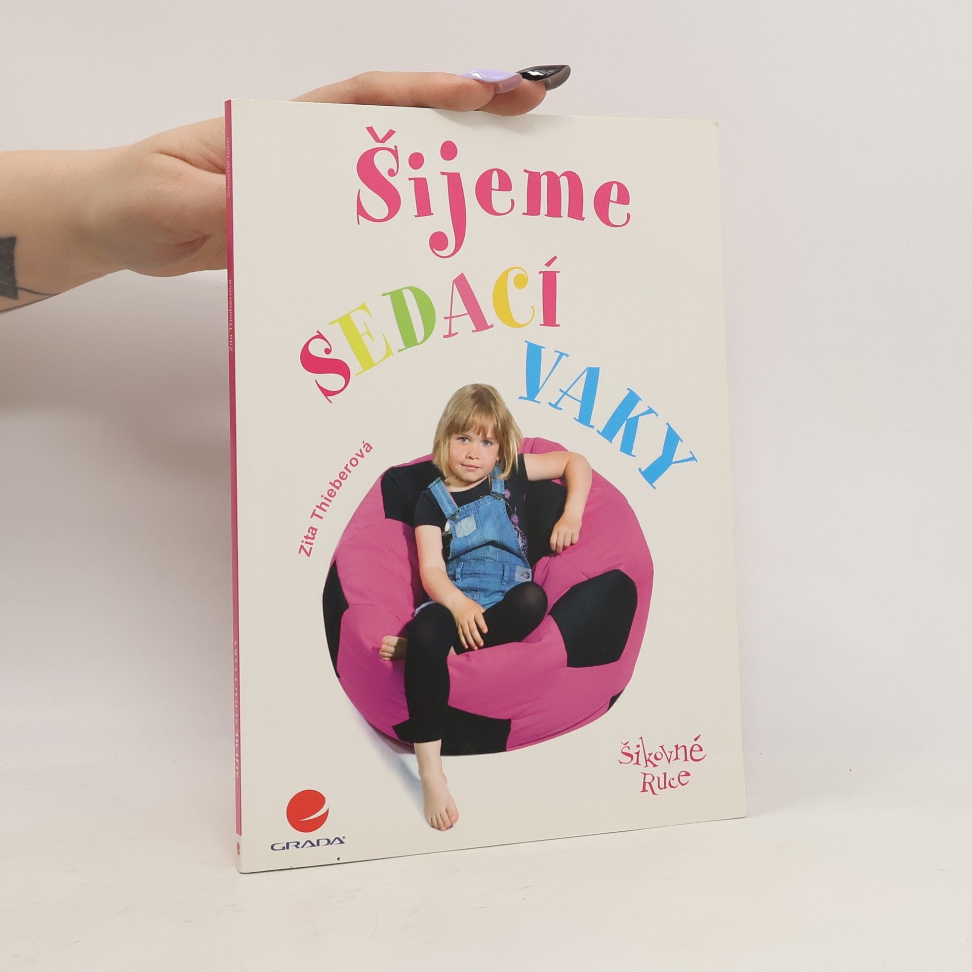 Zita Theiberová Šijeme sedací vaky