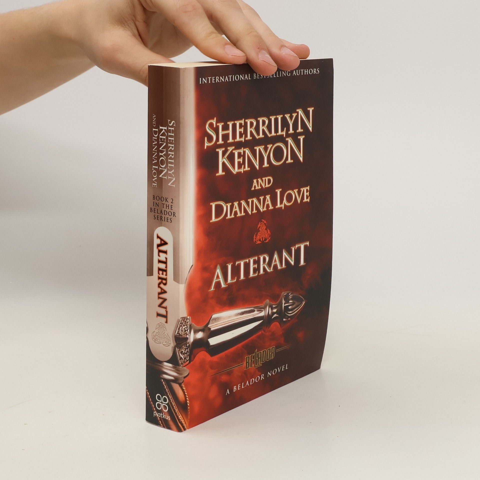 Kinley MacGregor Alterant
