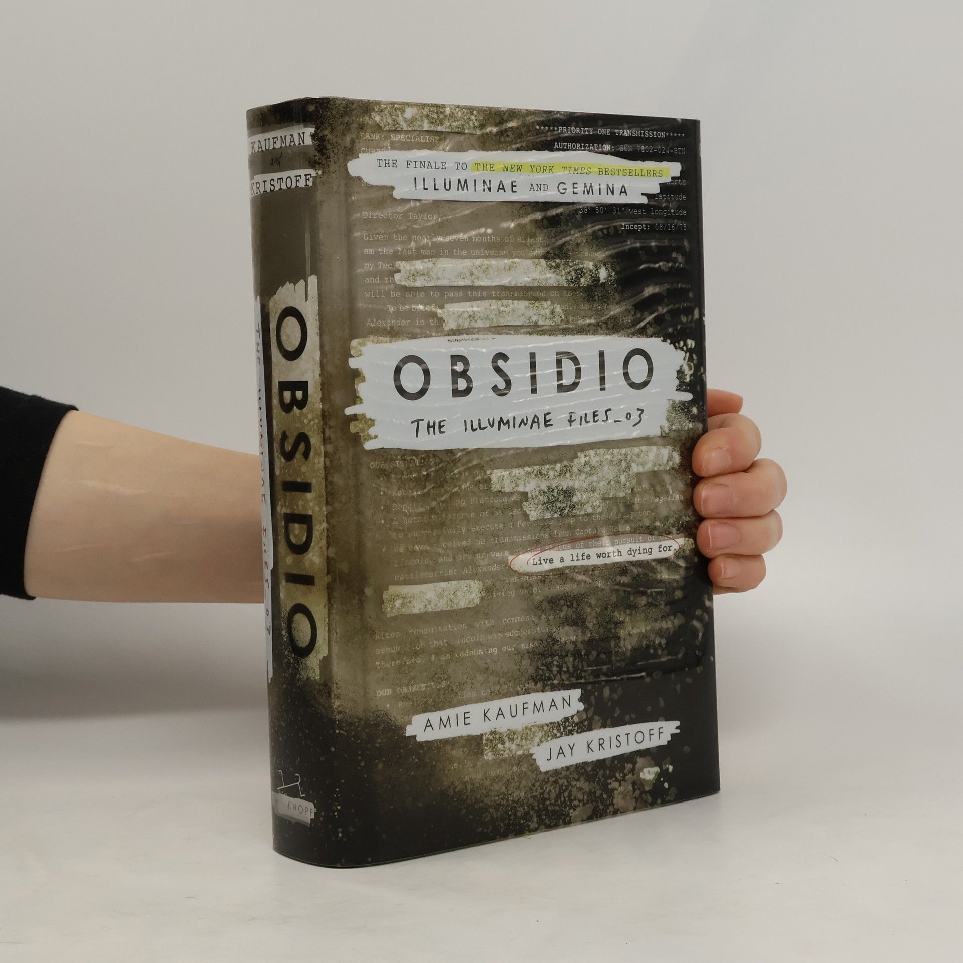 Amie Kaufman Obsidio: The Illuminae files_03