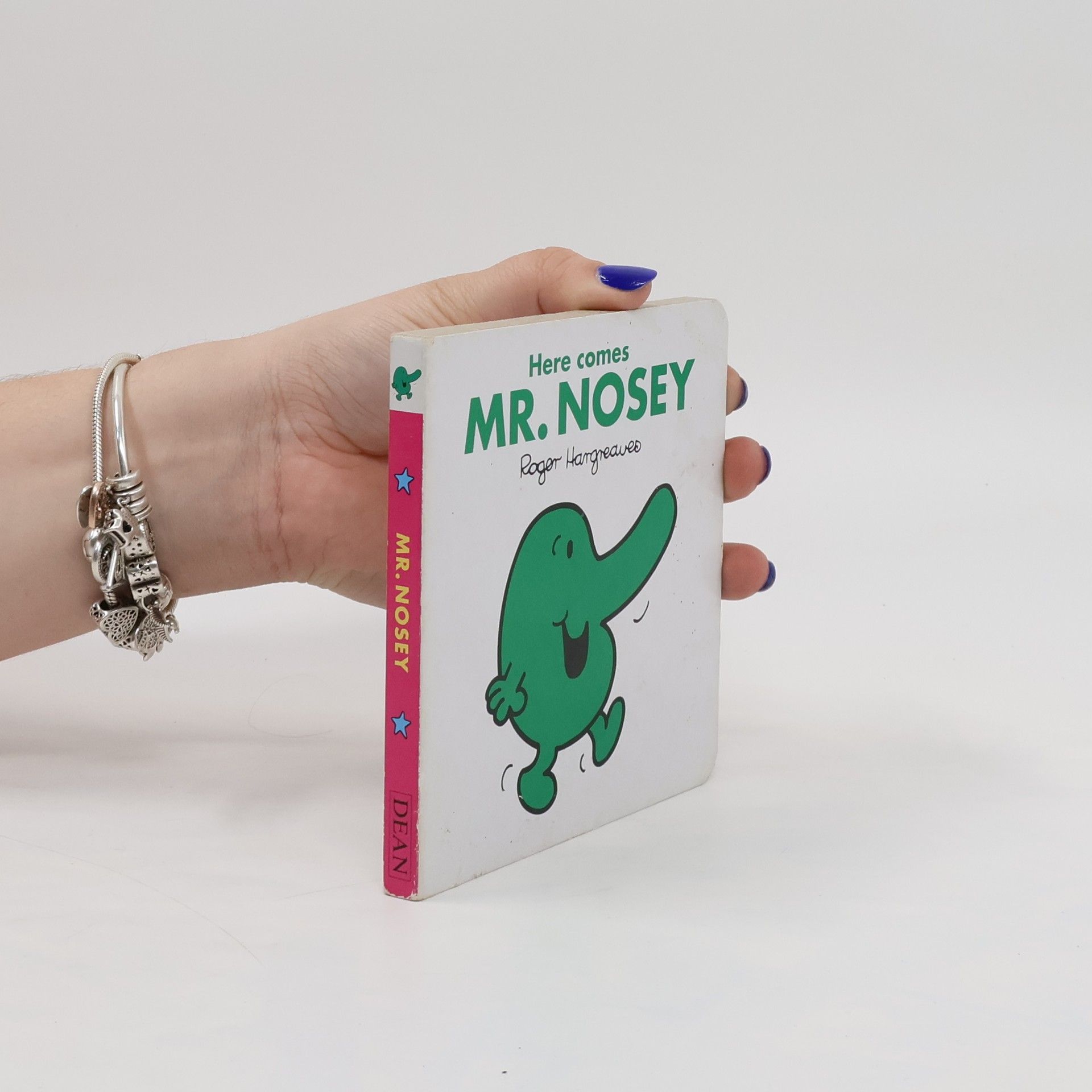 Roger Hargreaves Here Comes Mr. Nosey