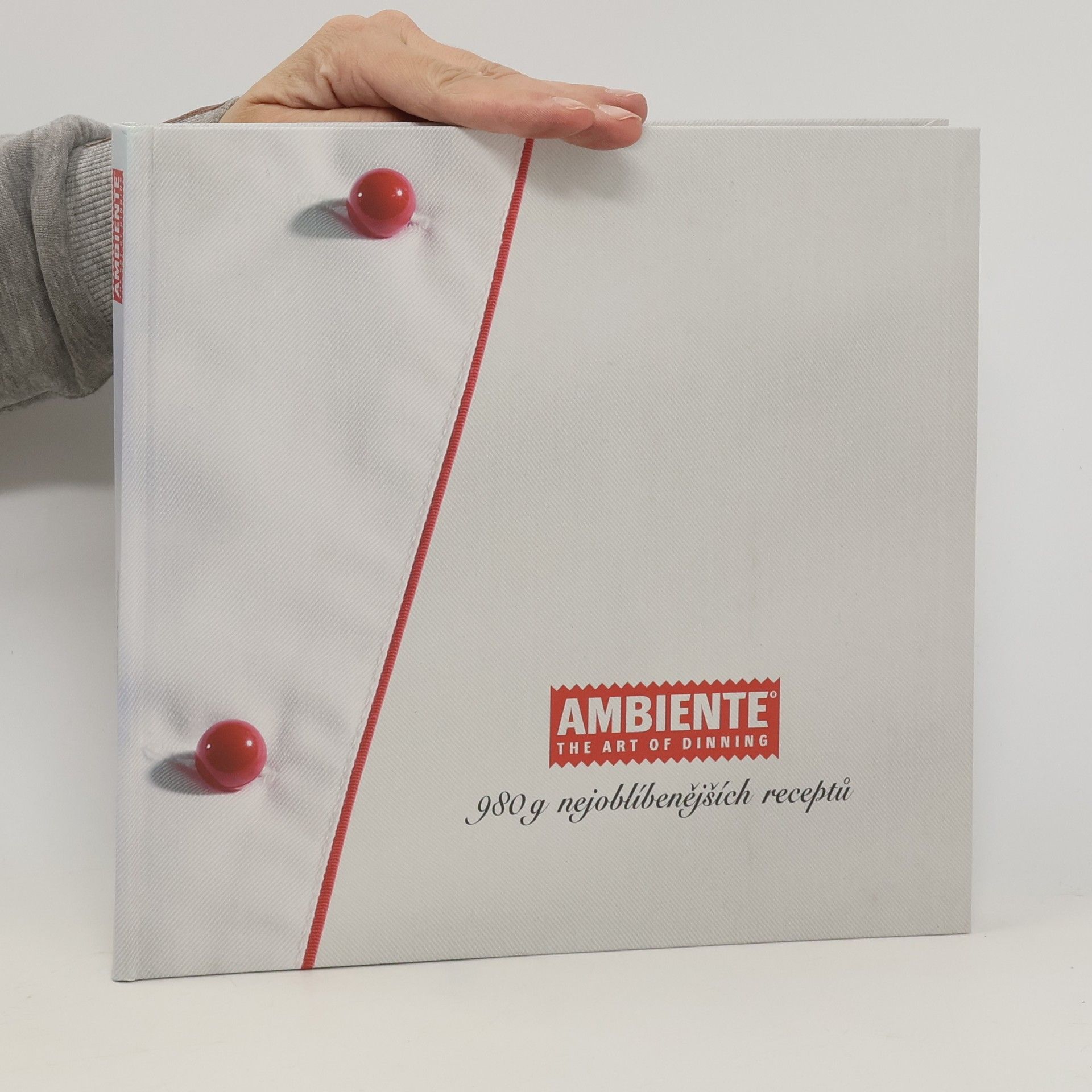 Tomáš Karpíšek Ambiente : the art of dinning : 980 g nejoblíbenějších receptů