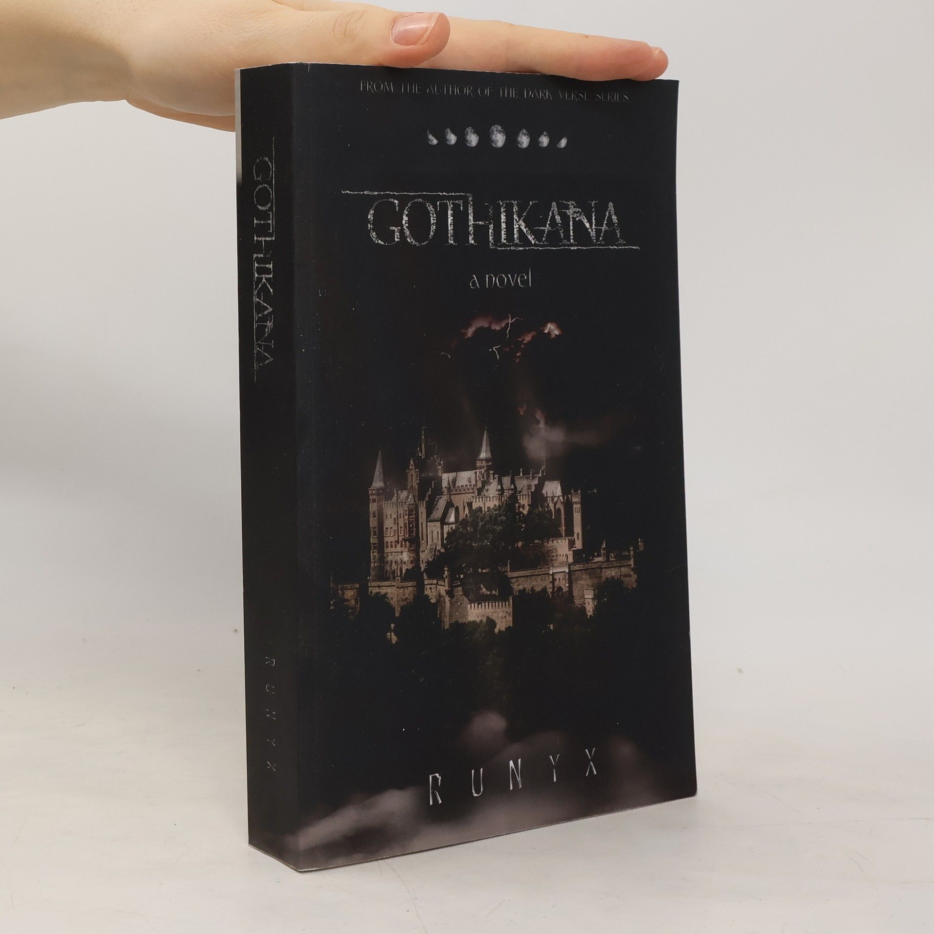 RuNyx Gothikana