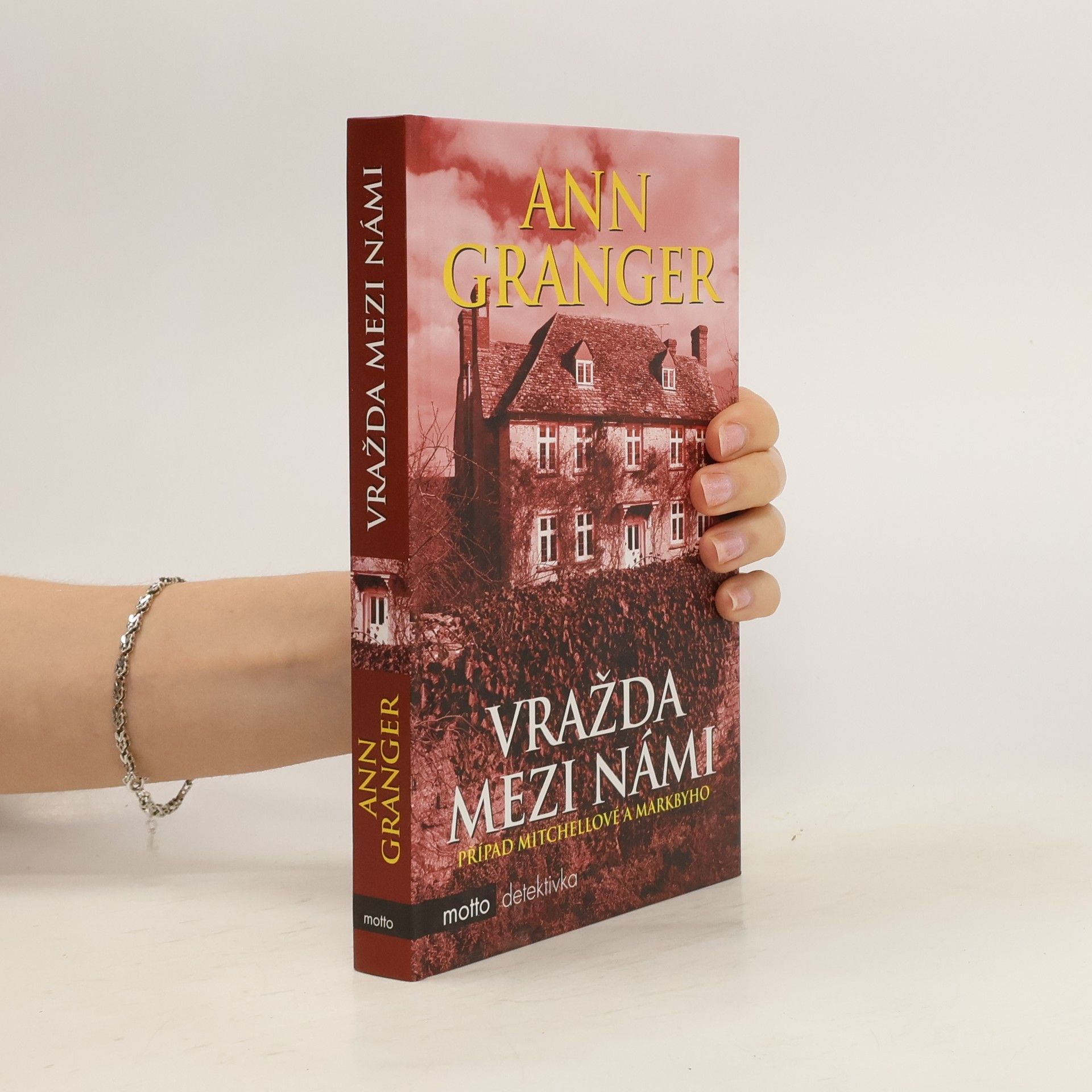 Ann Granger Vražda mezi námi