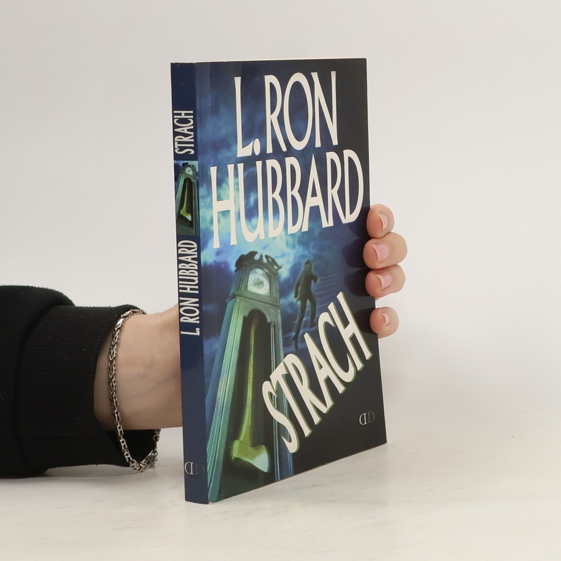 L. Ron Hubbard Strach