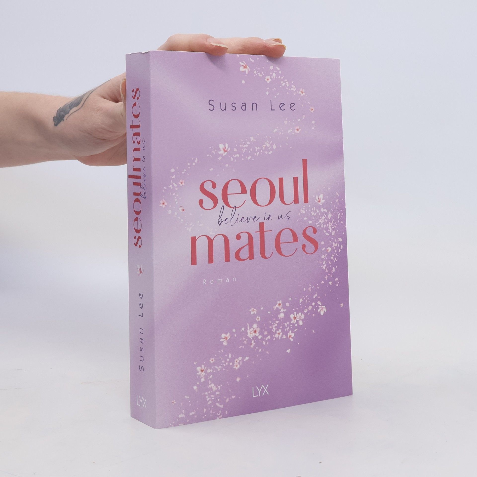 Lee Walsh Seoulmates - Believe in Us