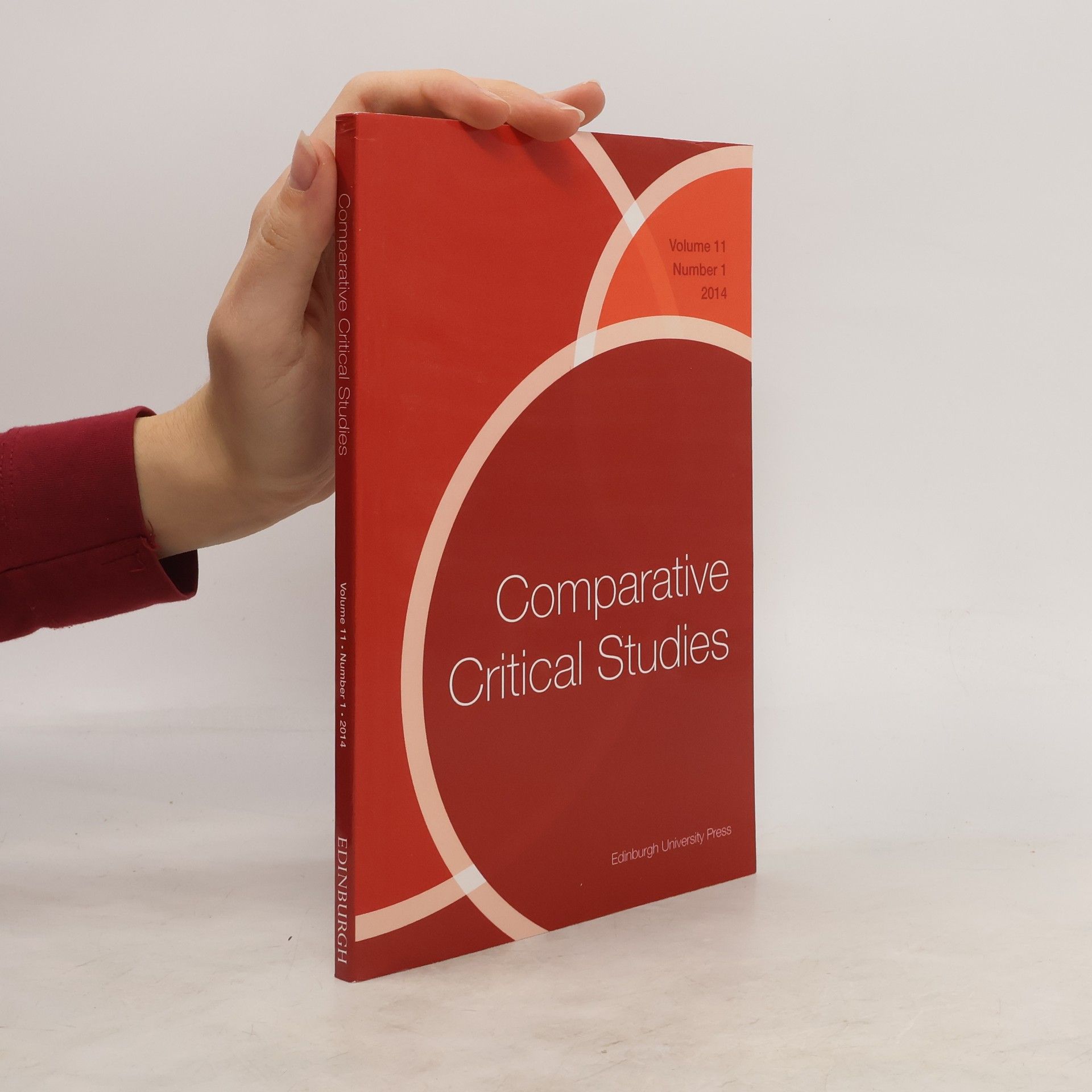 Autores varios Comparative Critical Studies 11/2014