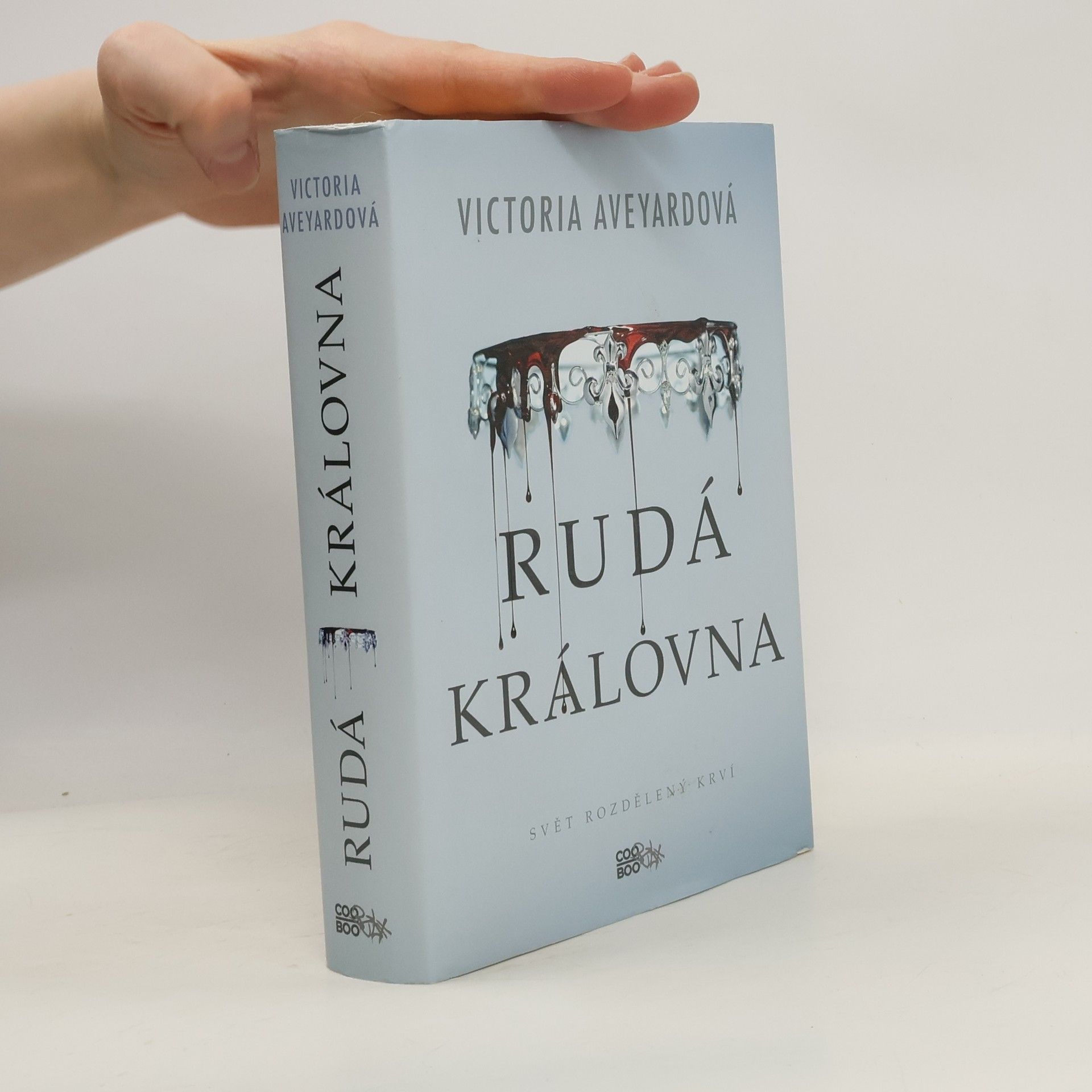 Victoria Aveyard Rudá královna. 1. díl