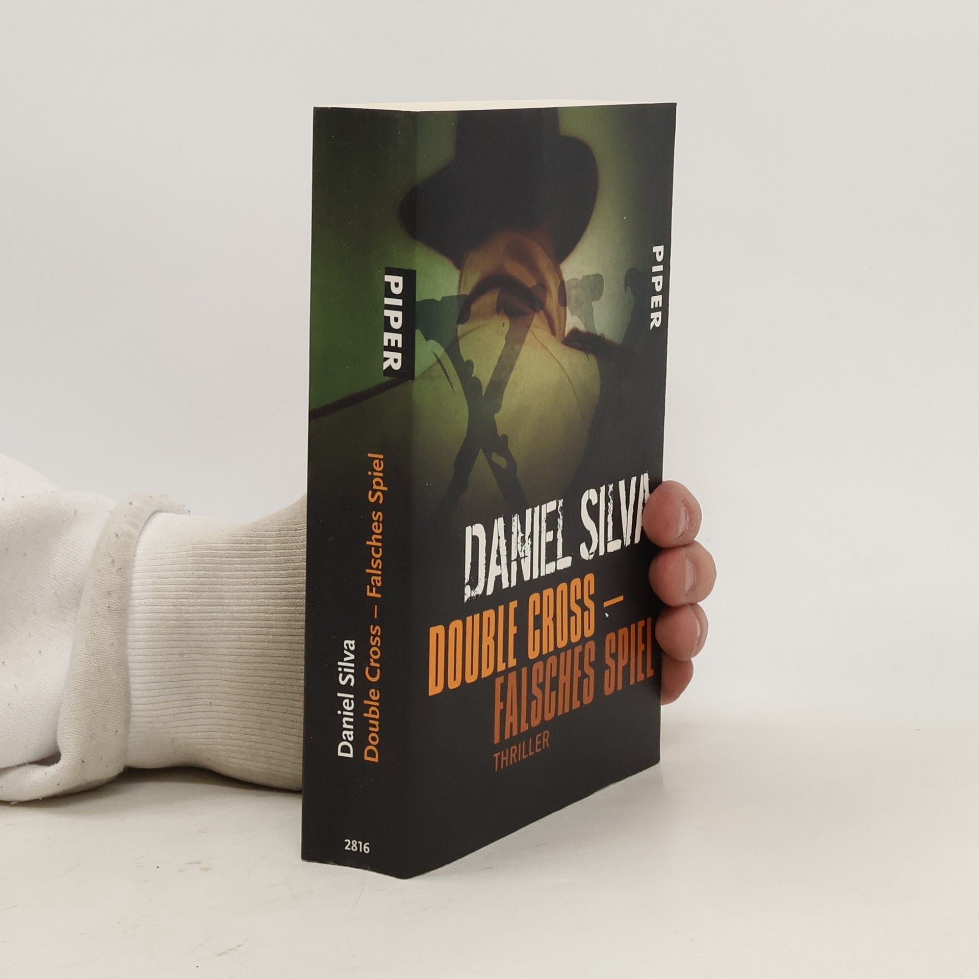 Daniel Silva Double cross