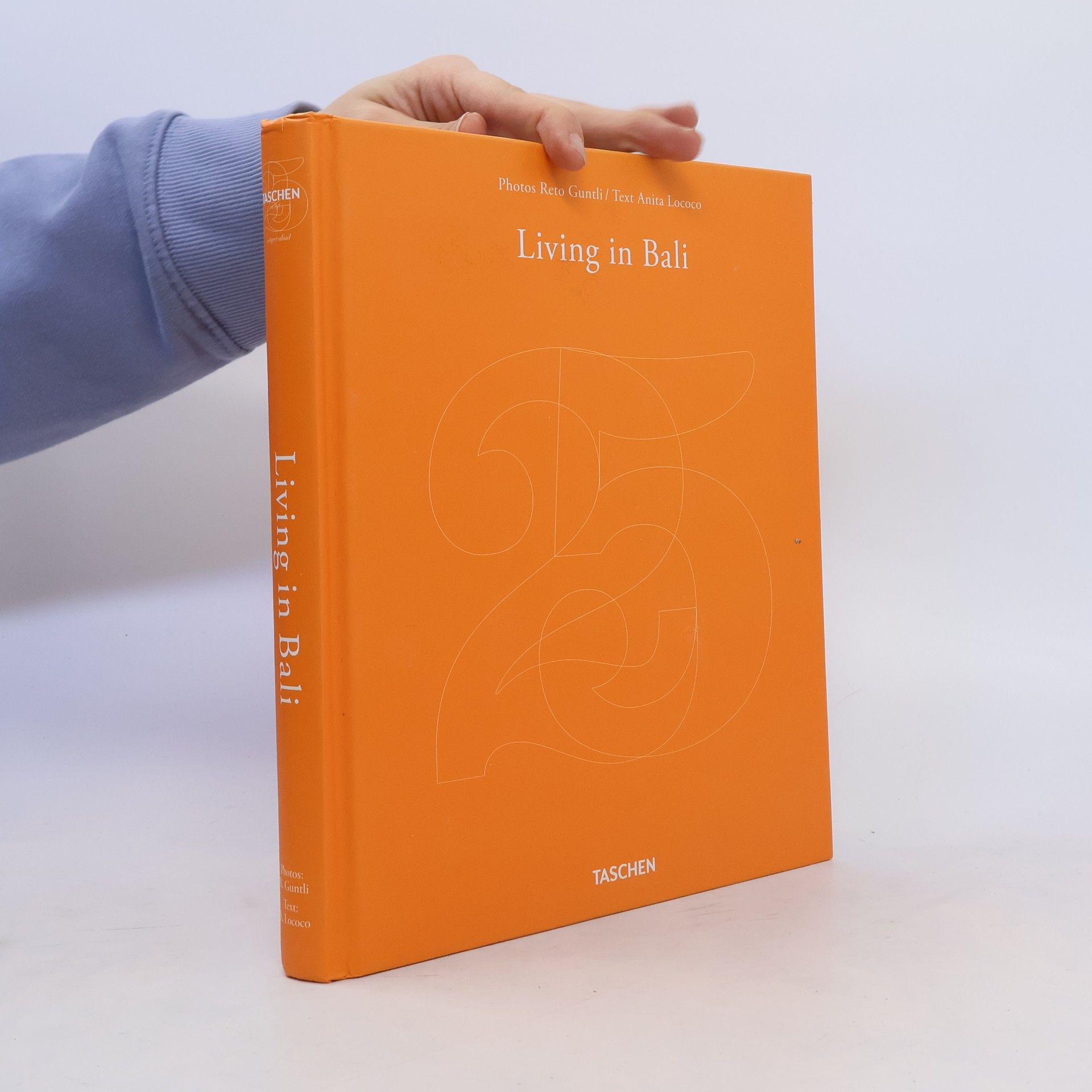 Collectif d'auteurs Living in Bali