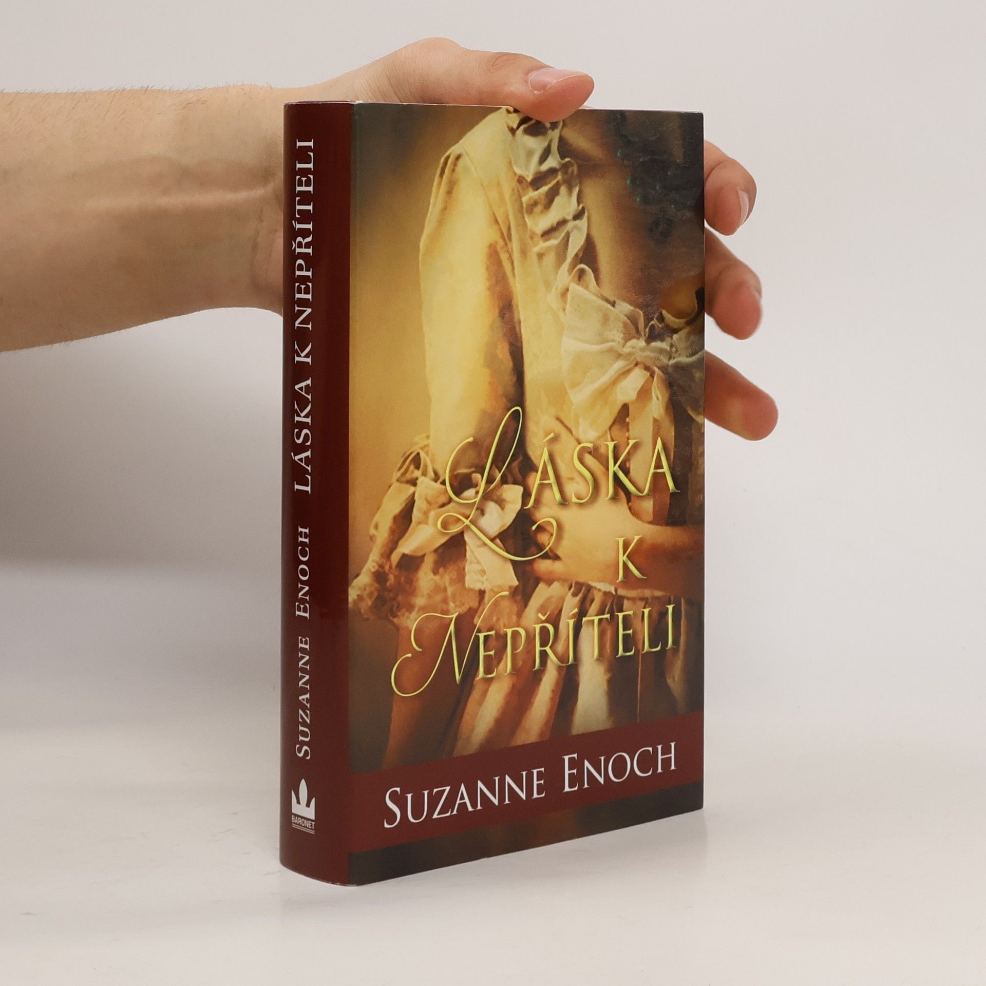 Suzanne Enoch Láska k nepříteli