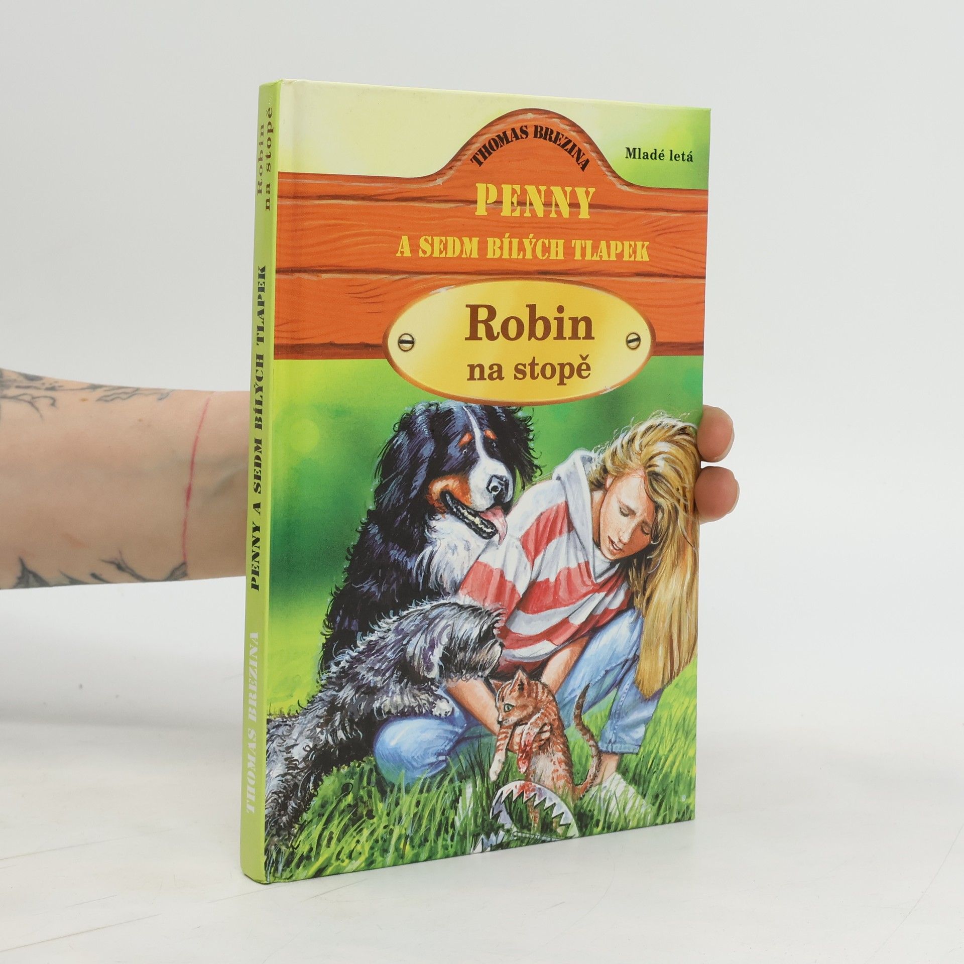 Thomas C. Brezina Penny a sedm bílých tlapek. Robin na stopě