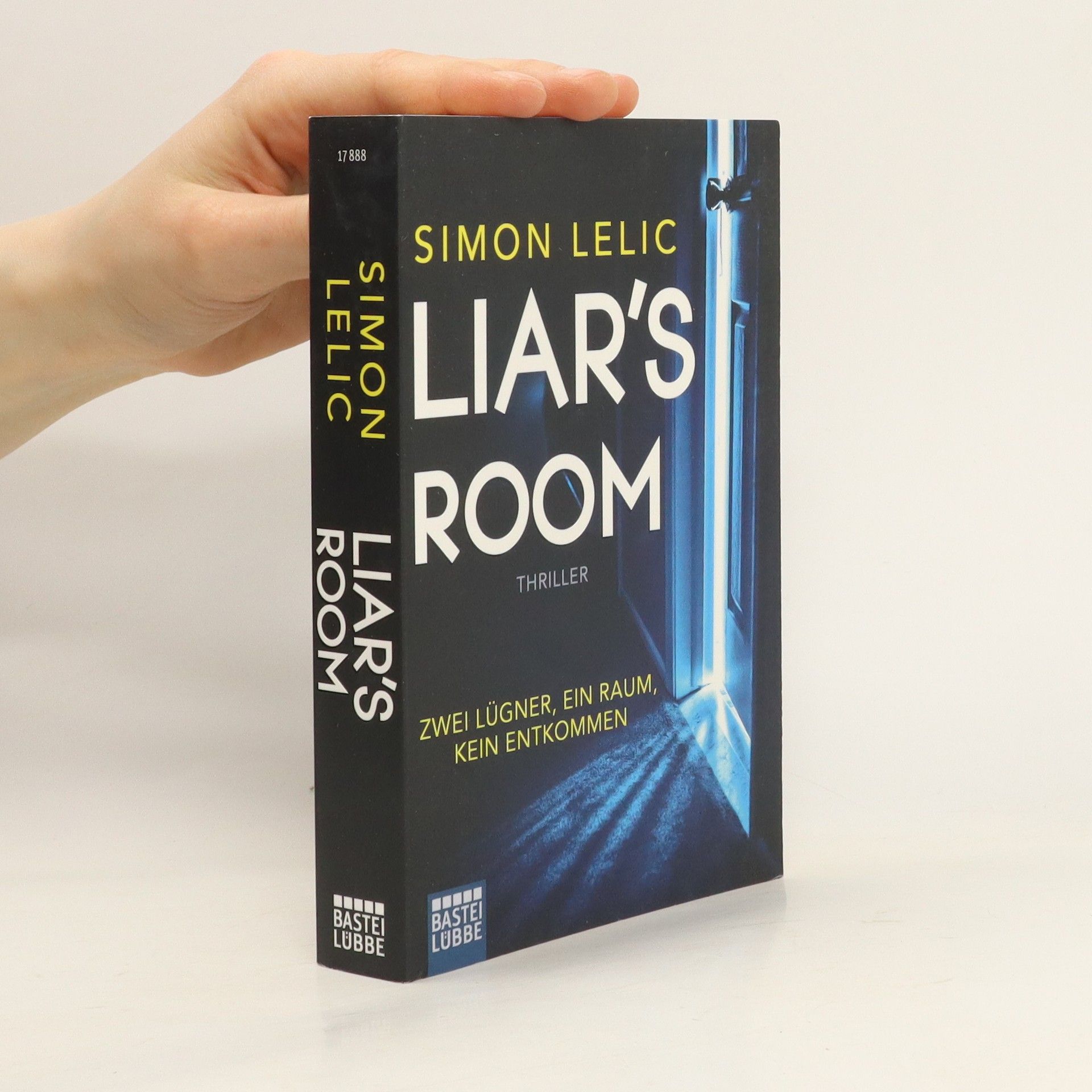 Simon Lelic Liar's room