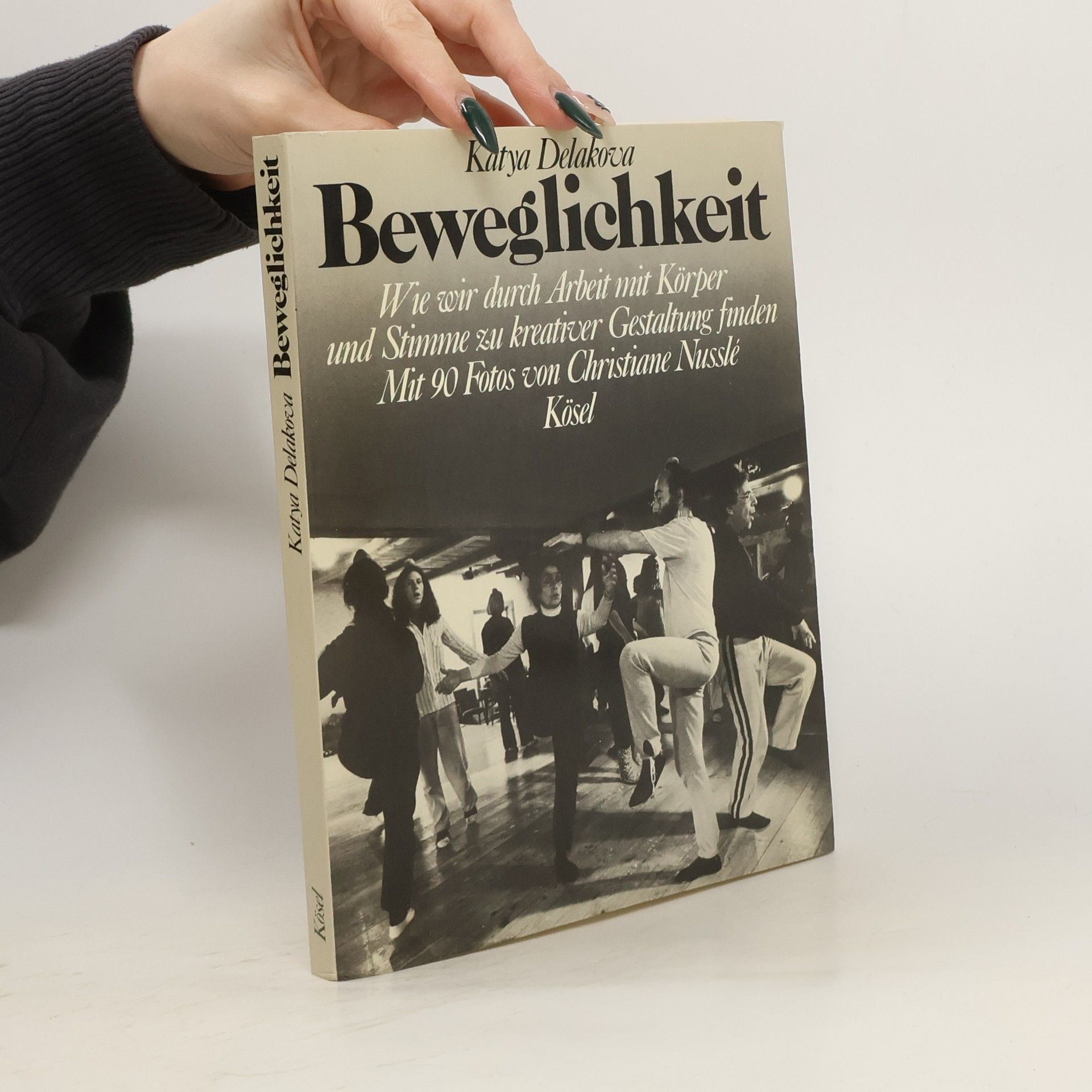 Katya Delakova Beweglichkeit