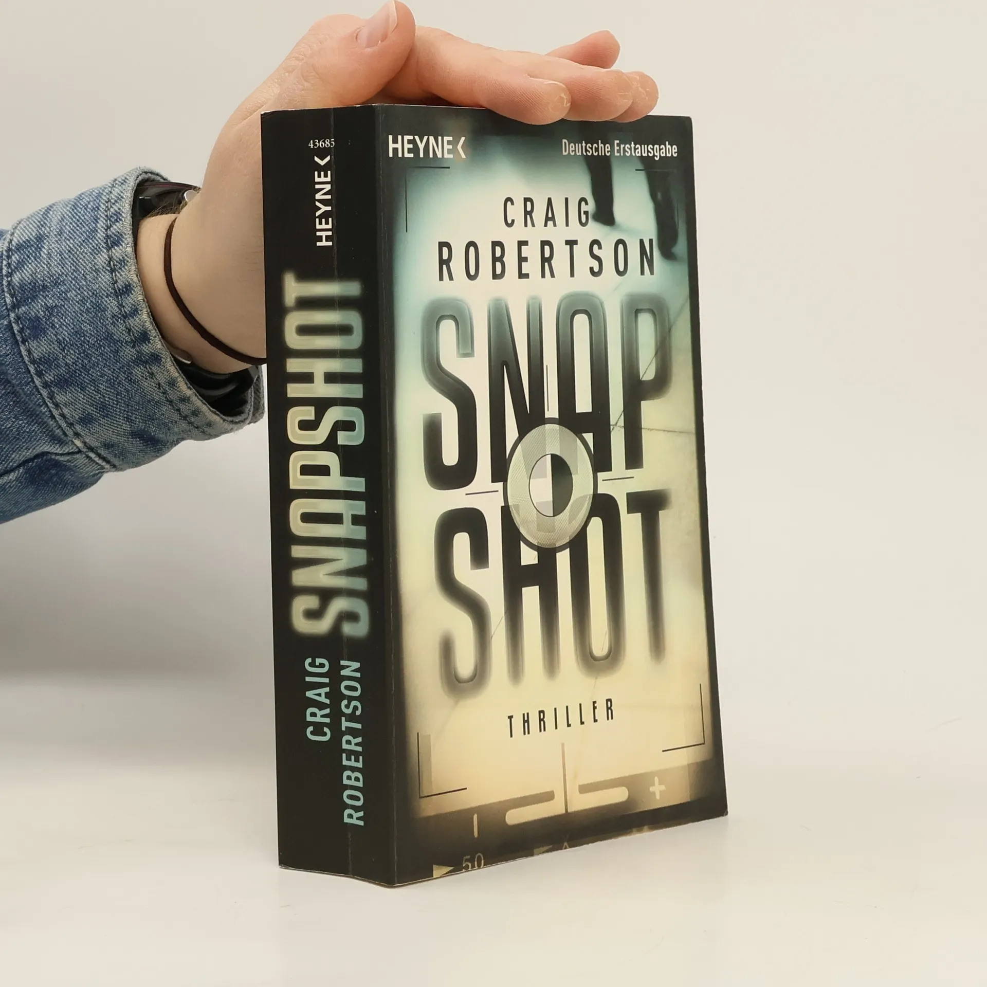 Snapshot | Book | Craig Robertson | DE