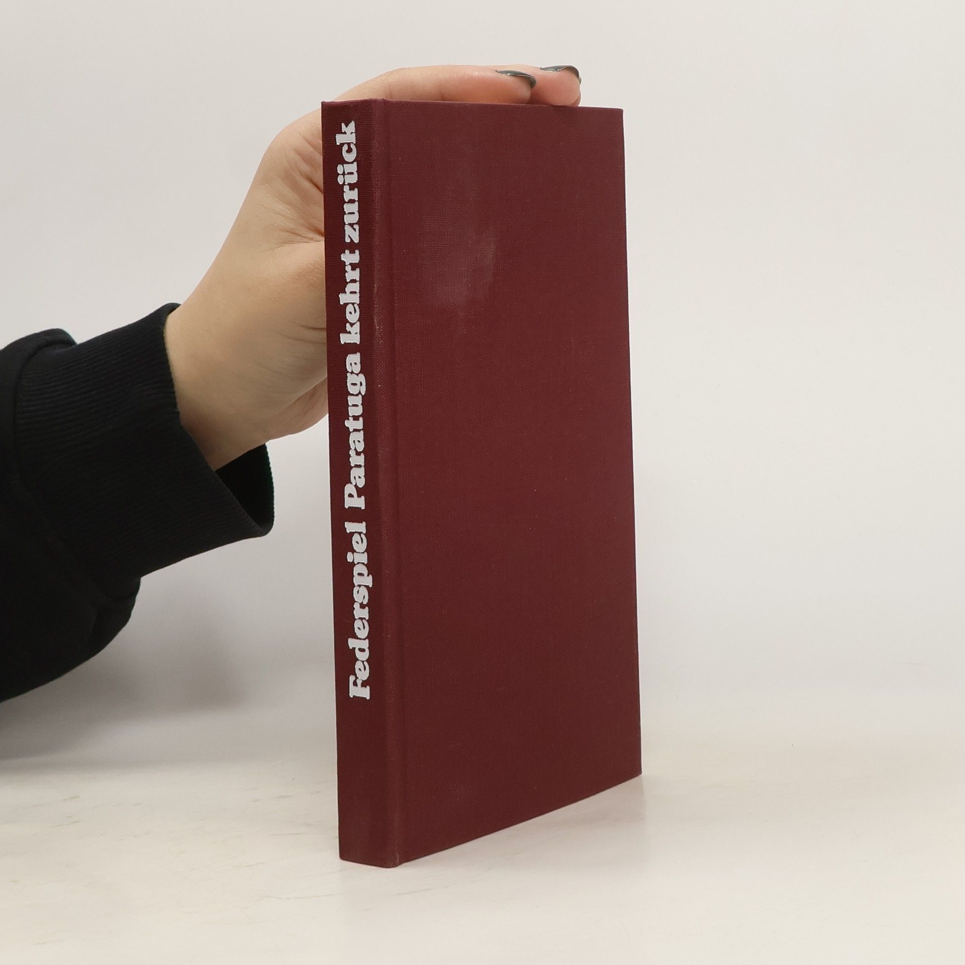 Jürg Federspiel Paratuga kehrt zurück