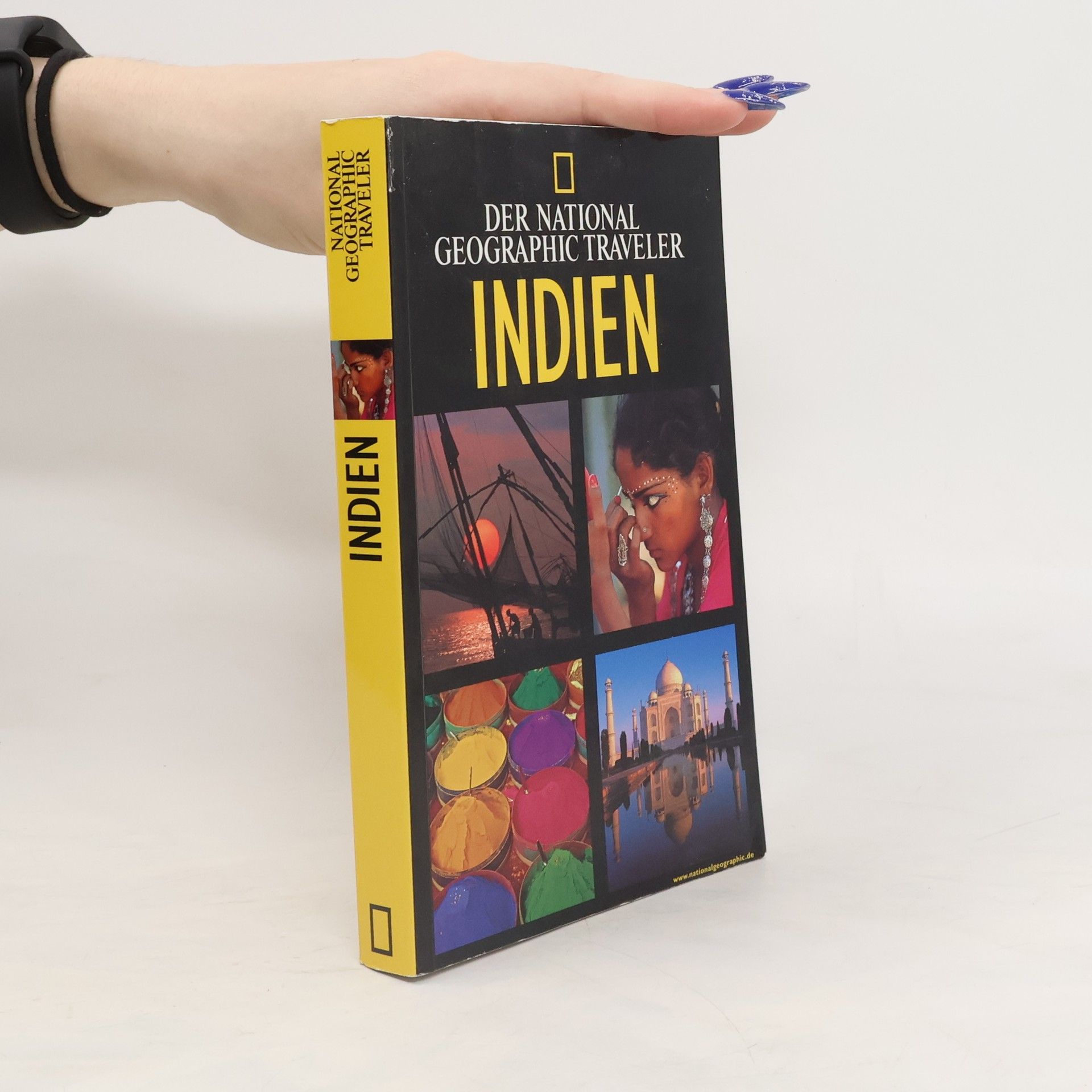Louise Nicholson Indien