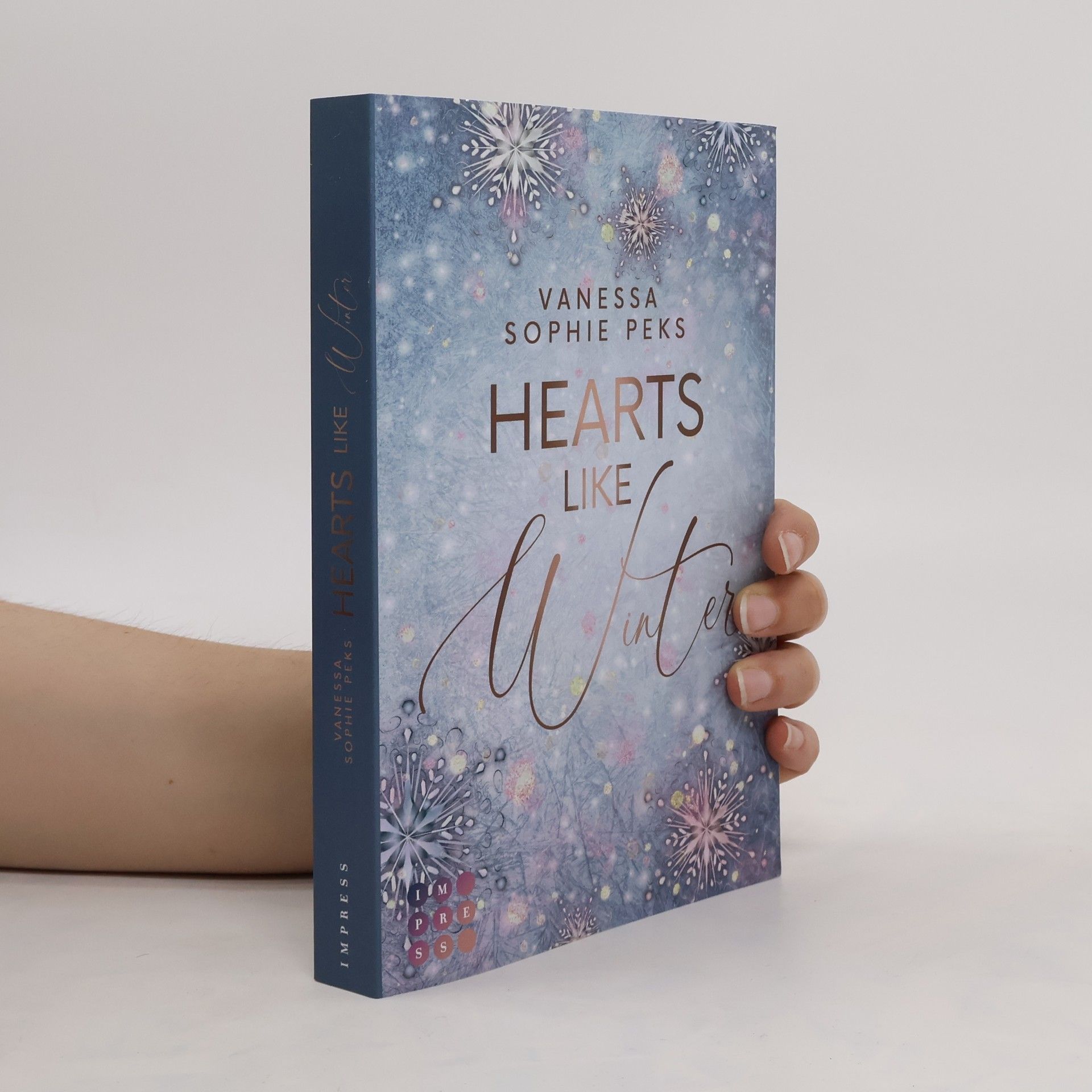 Vanessa Sophie Peks Hearts Like Winter