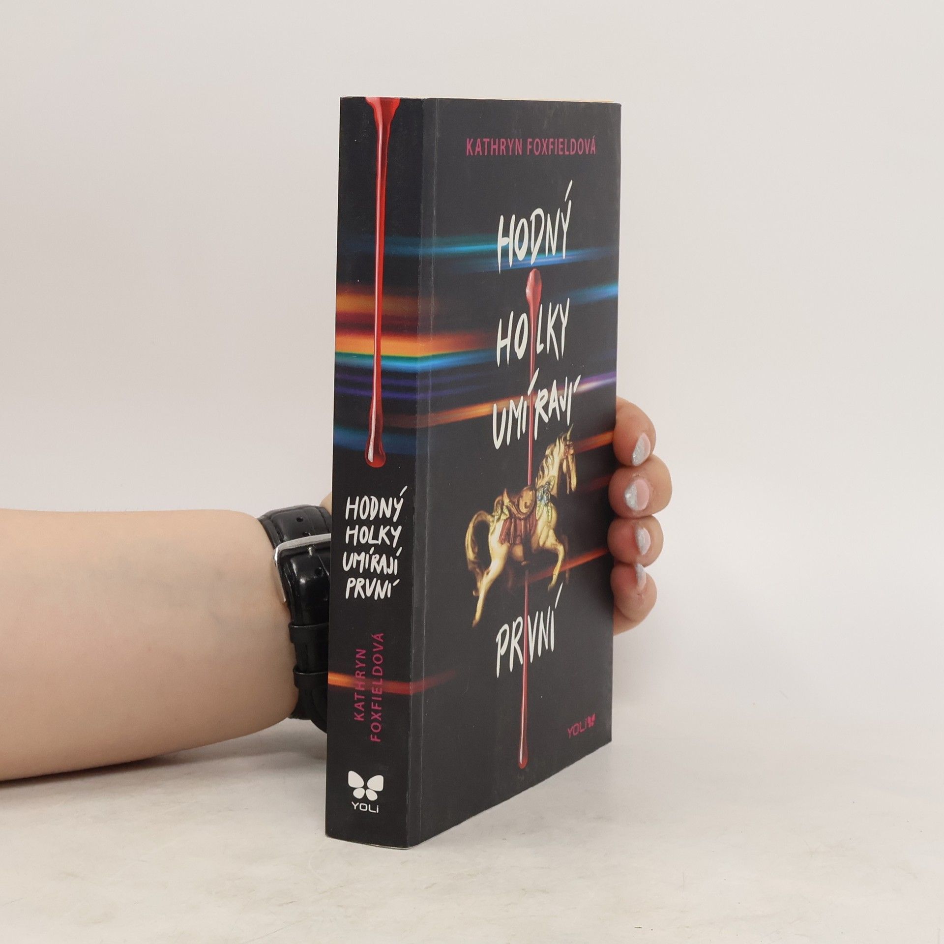 Kathryn Foxfield Hodný holky umírají první