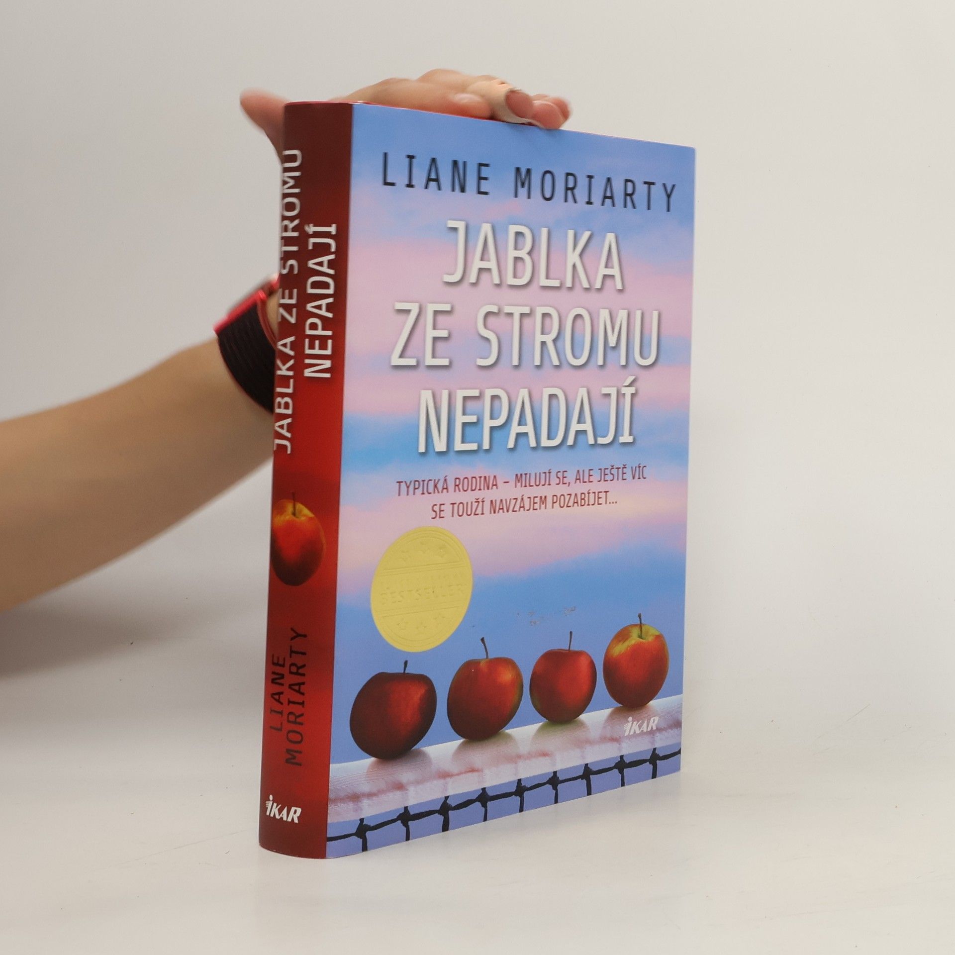 Liane Moriarty Jablka ze stromu nepadají