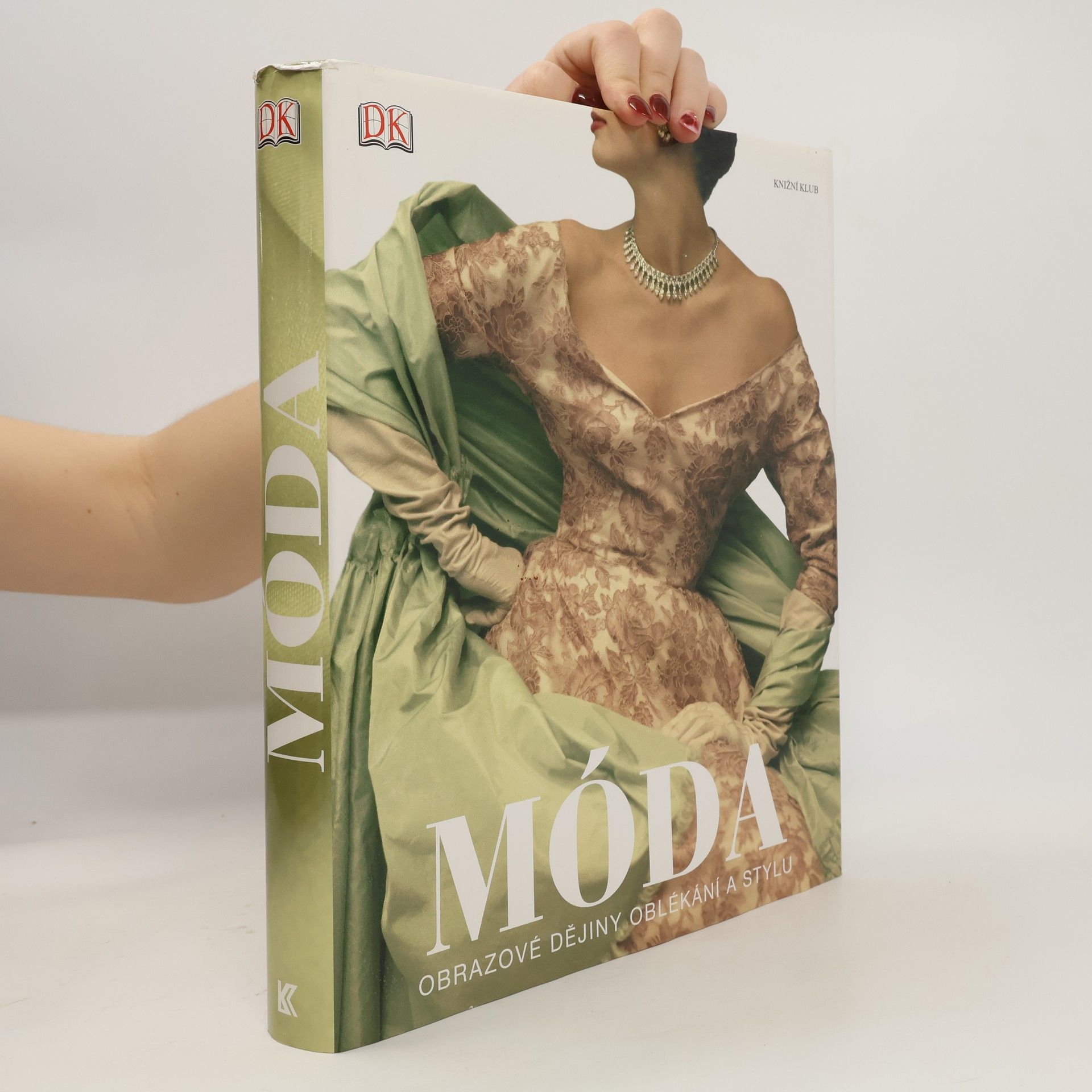 Adéla Bartlová Móda: Obrazové dějiny oblékání a stylu