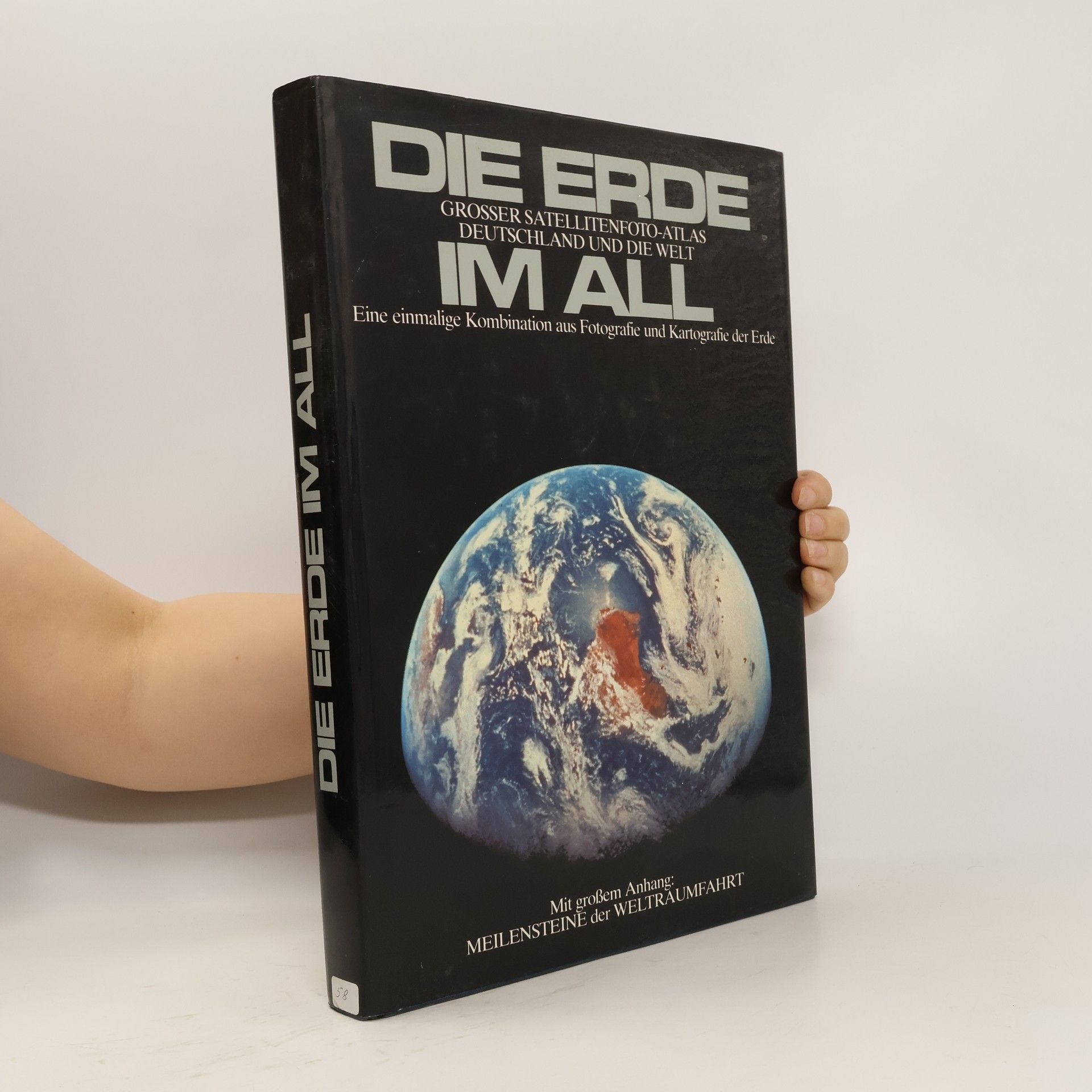 Autorenkollektiv Die Erde im all