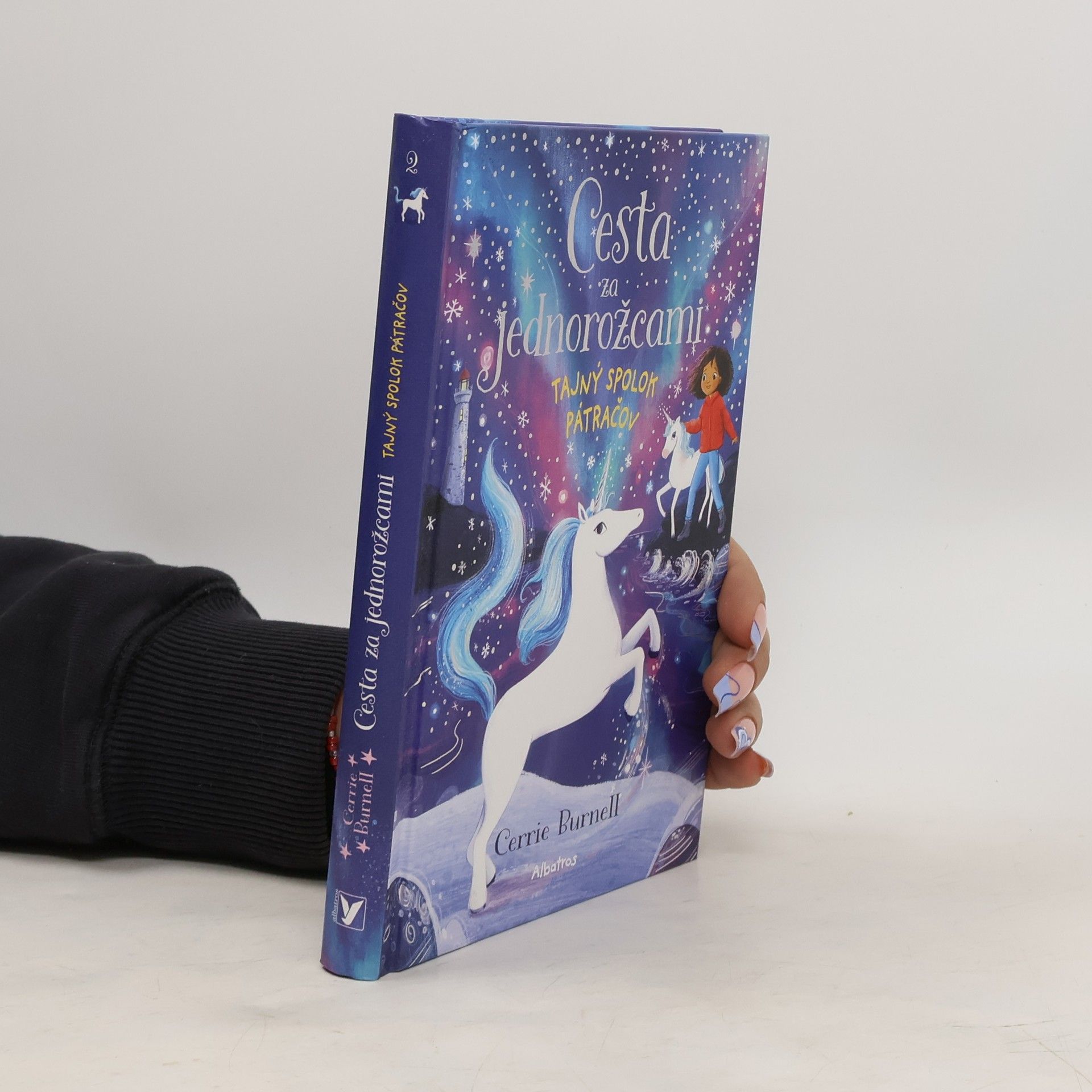 Carrie Burnell Cesta za jednorožcami. Tajný spolok pátračov