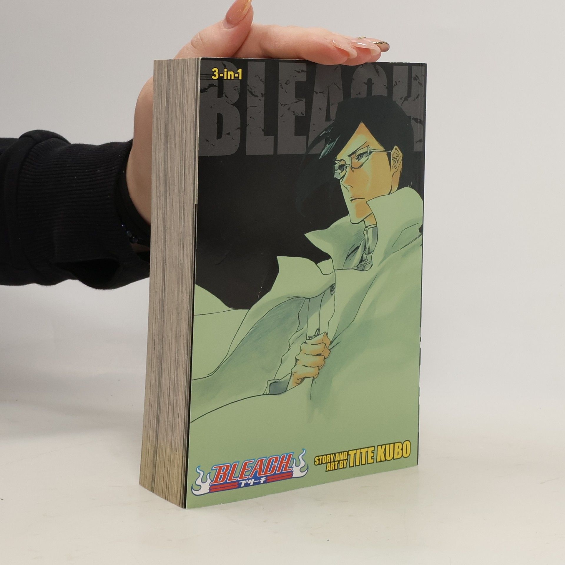 Tite Kubo Bleach (3-in-1 Edition), Vol. 24