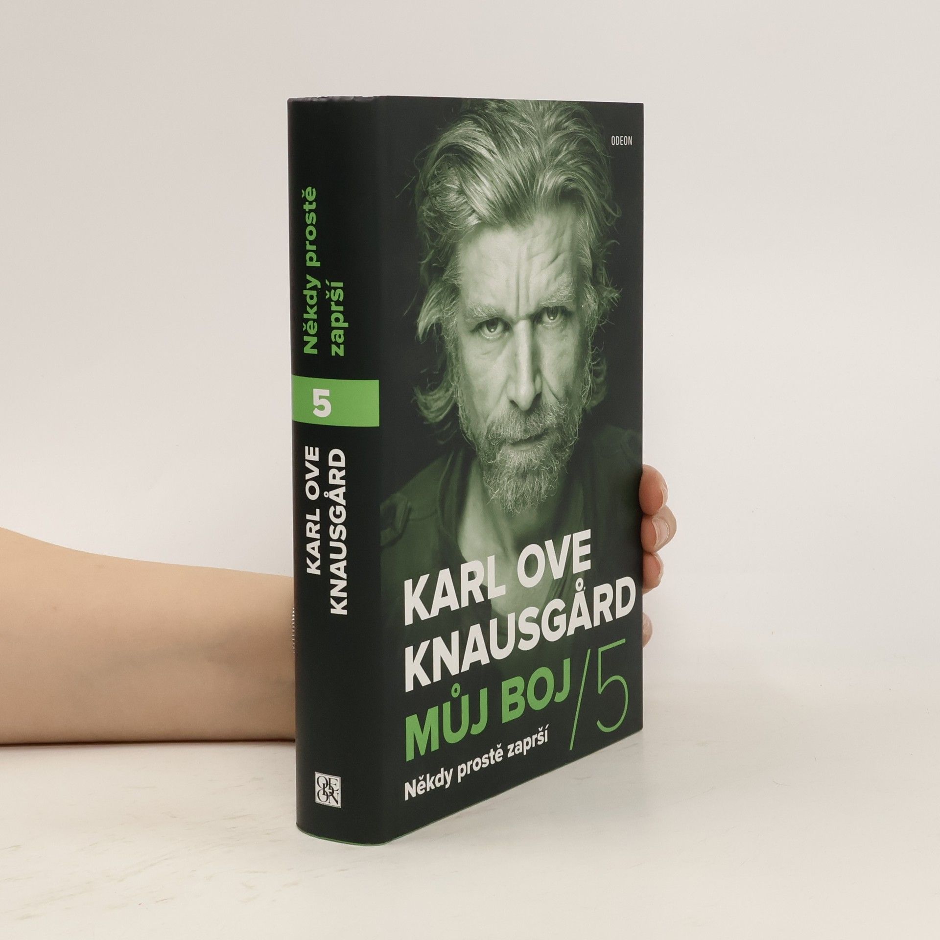 Karl Ove Knausgård Můj boj 5. Někdy prostě zaprší