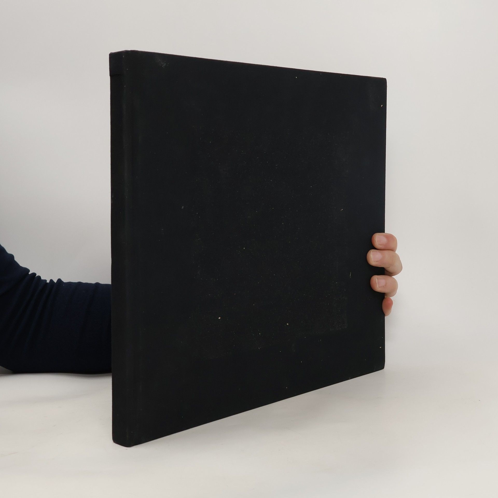 Aleksej Suloev Все части света