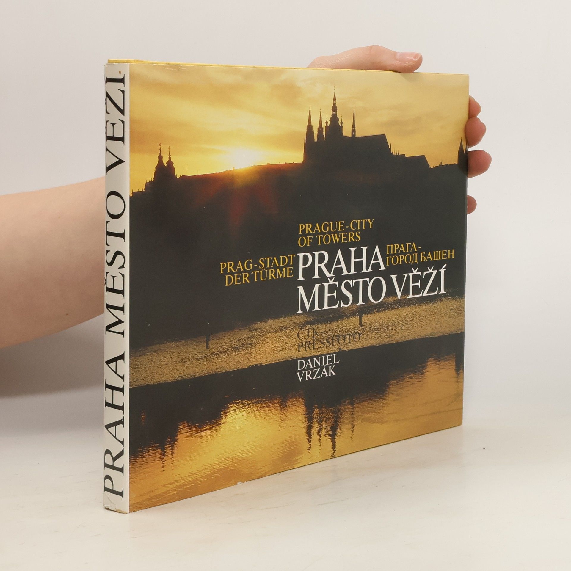 Daniel Vrzák Praha město věží