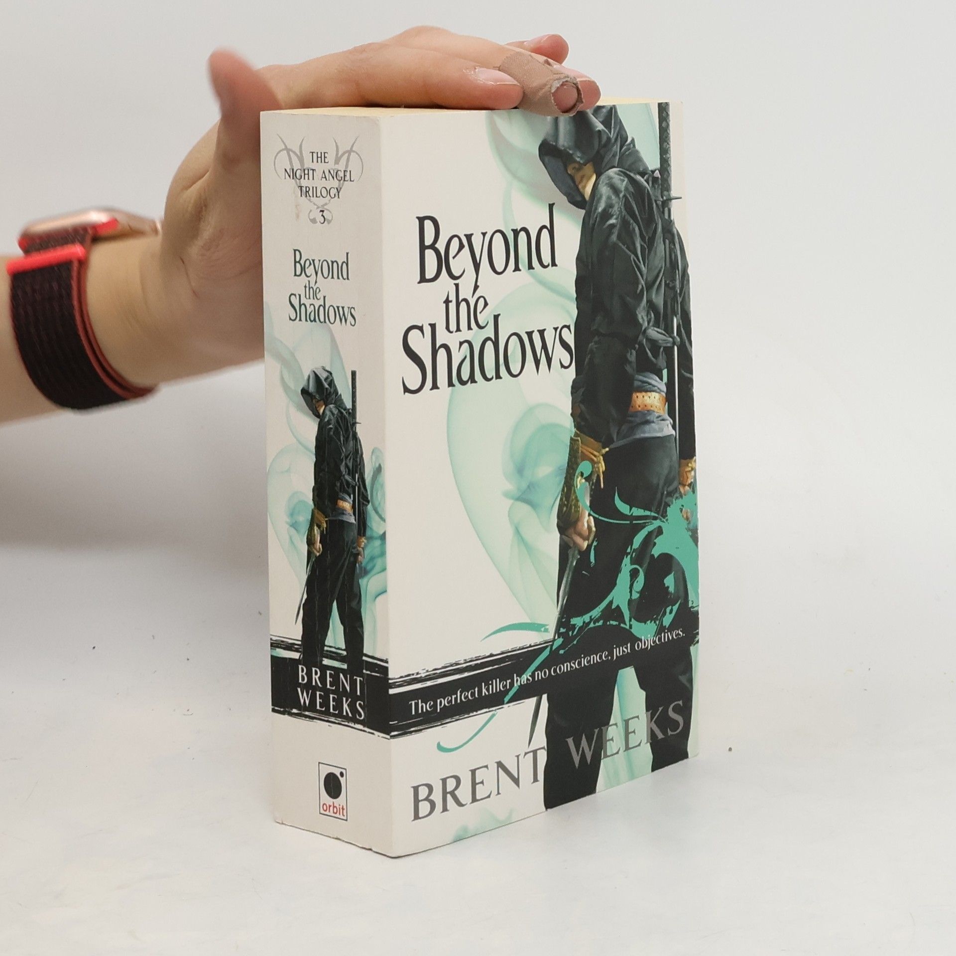 Brent Weeks Beyond the Shadows