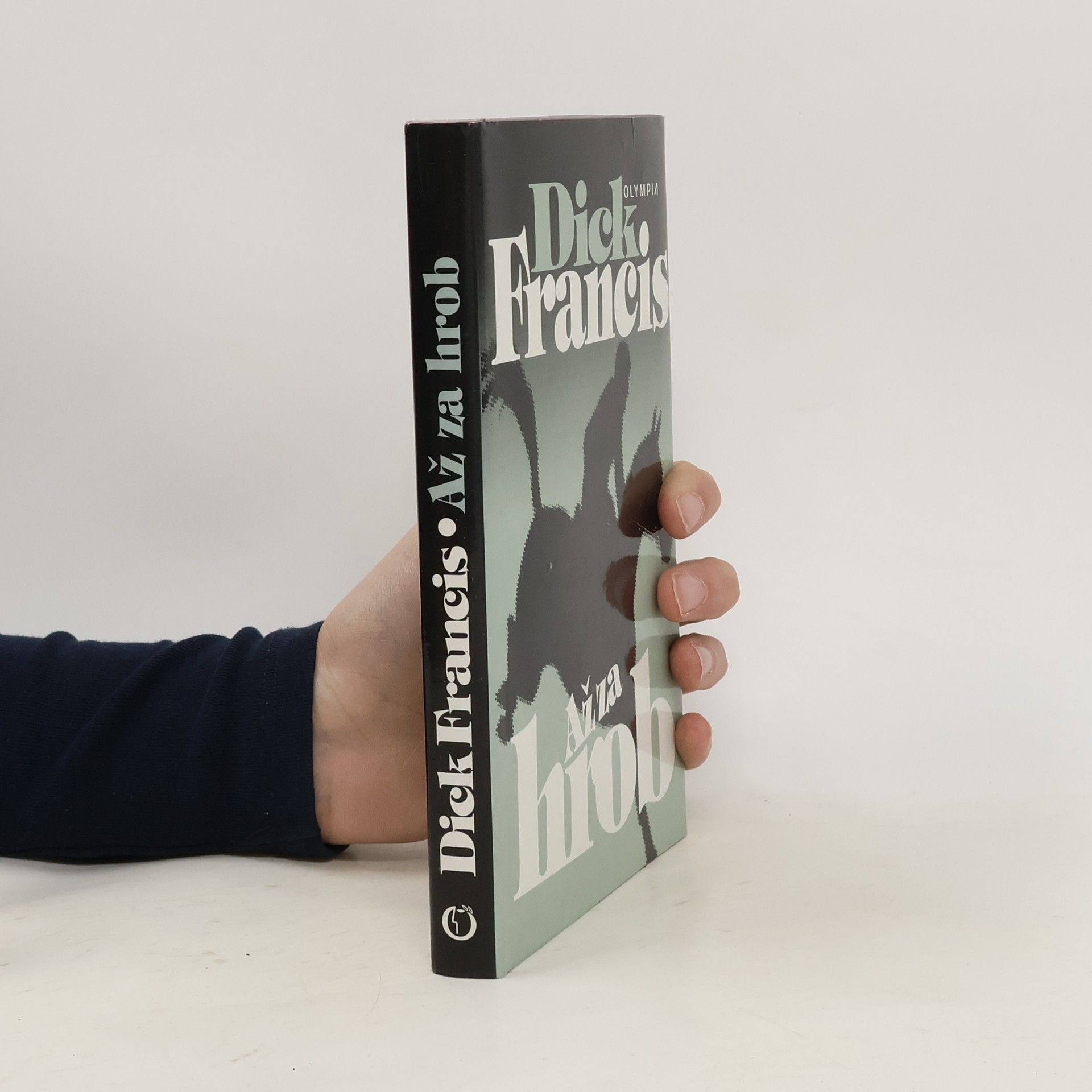 Dick Francis Až za hrob