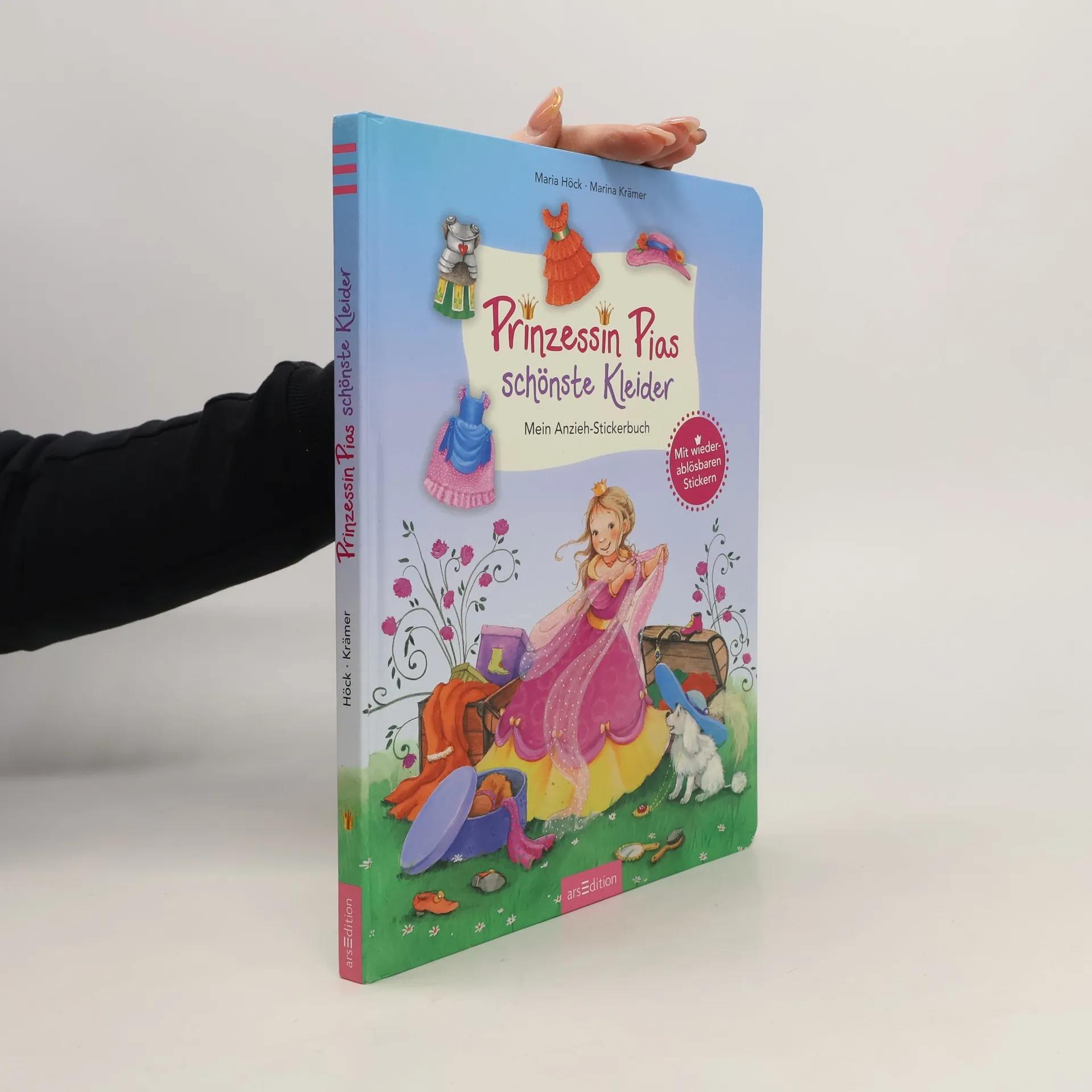 Prinzessin Pias schönste Kleider - mein Anzieh-Stickerbuch | Book | Hardcover | Maria Höck | DE