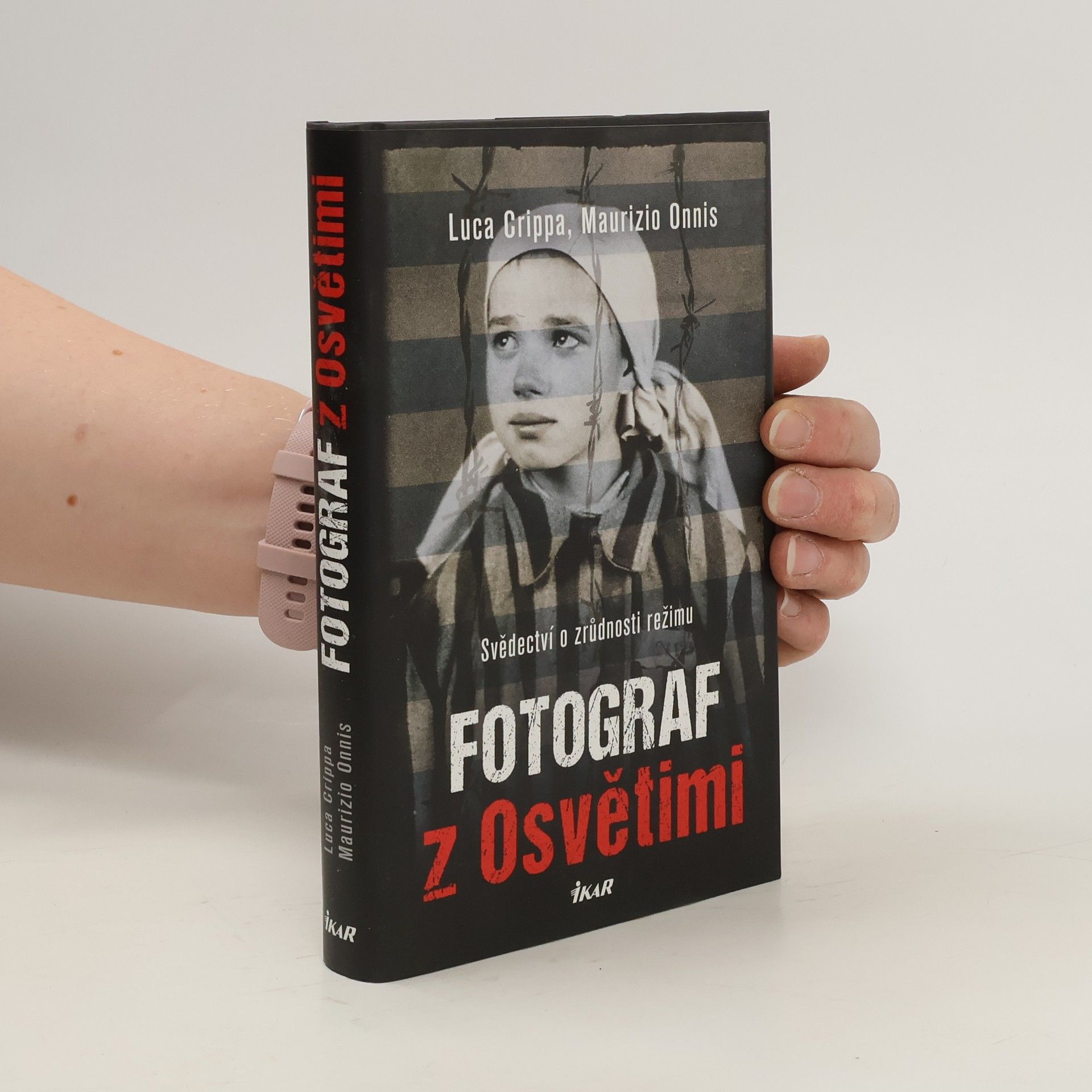 Luca Crippa Fotograf z Osvětimi