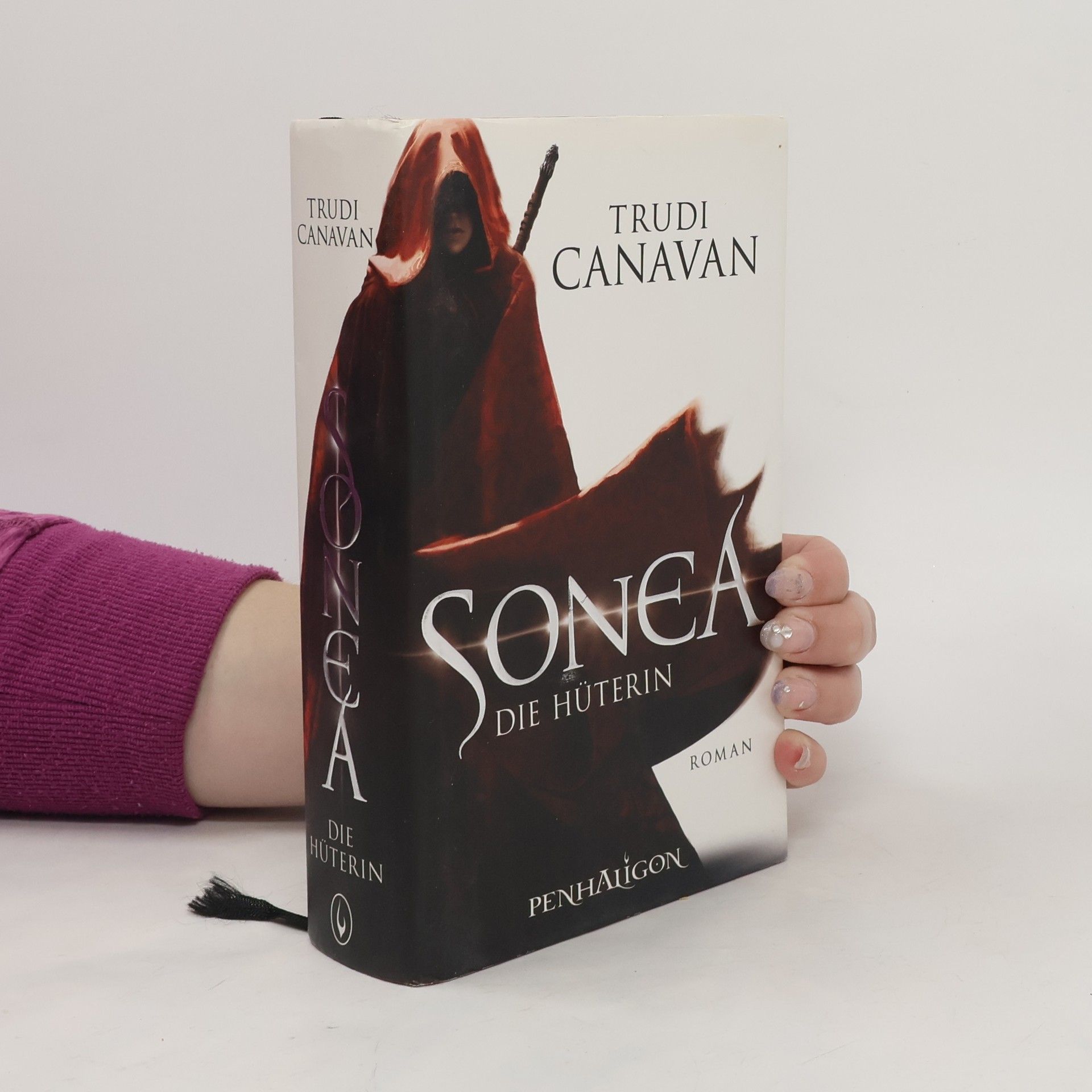 Trudi Canavan Sonea