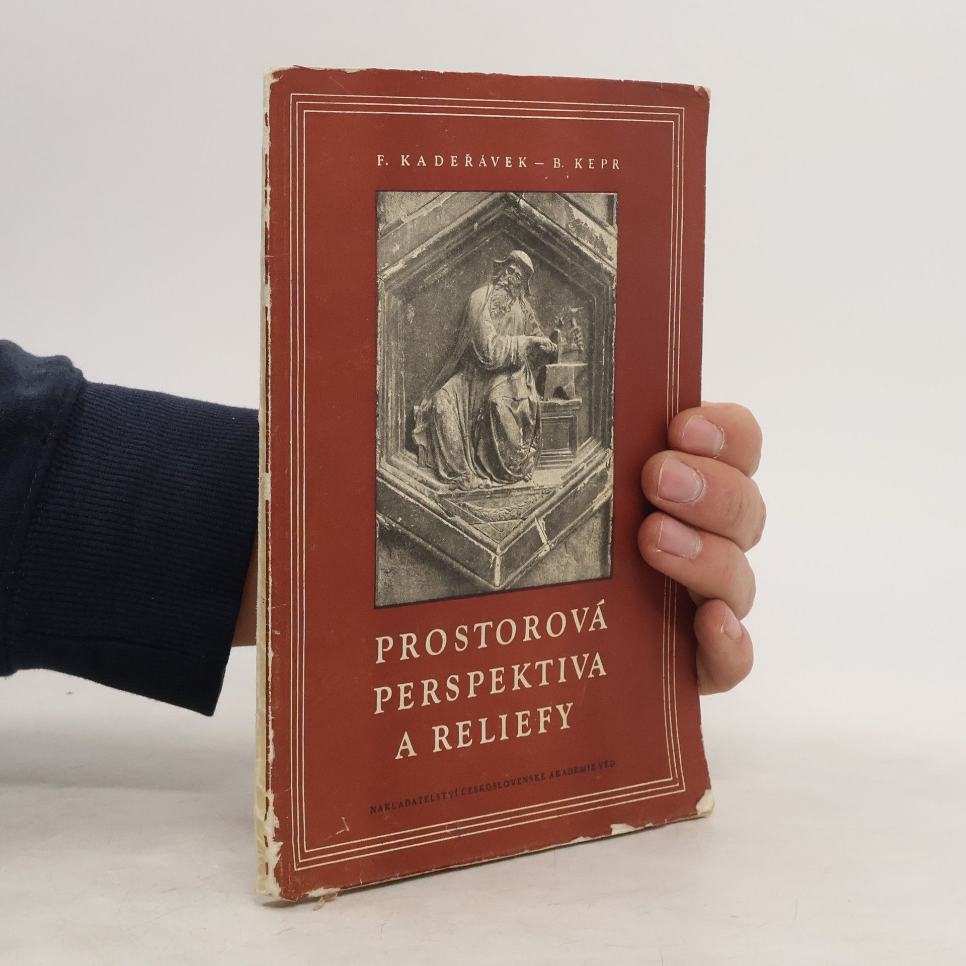 František Kadeřávek Prostorová perspektiva a reliefy