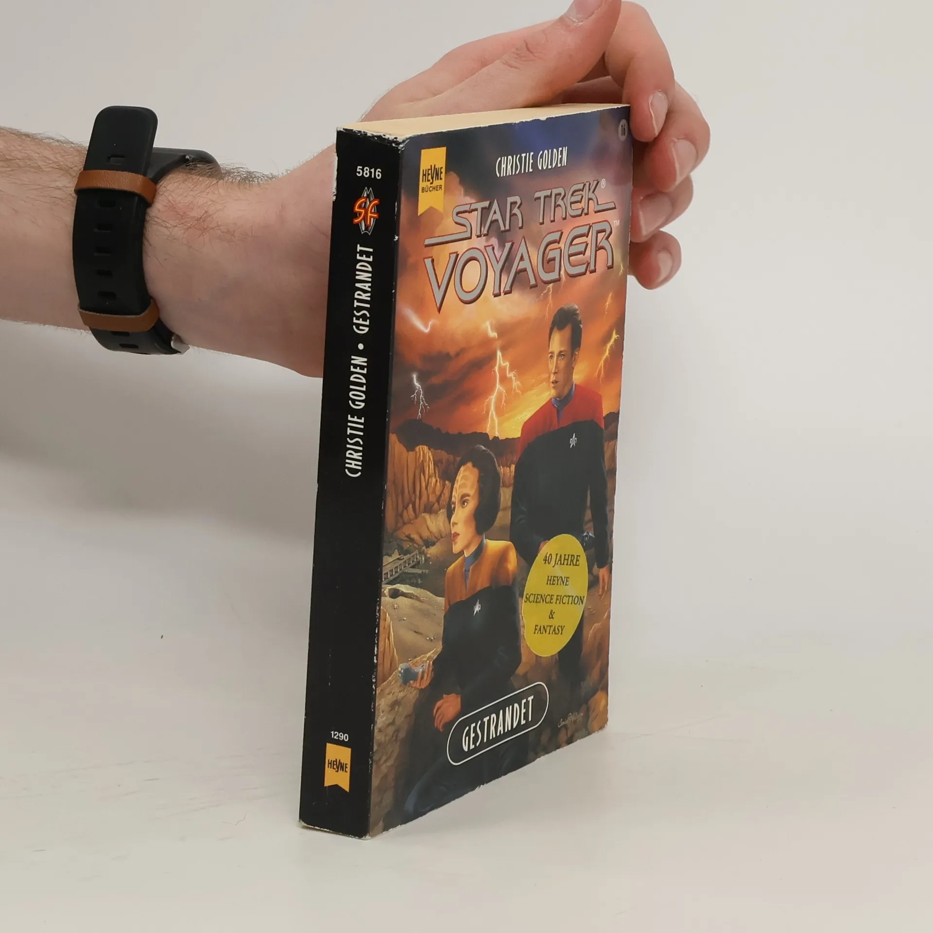 Star Trek Voyager 16 | Book | kolektiv | DE