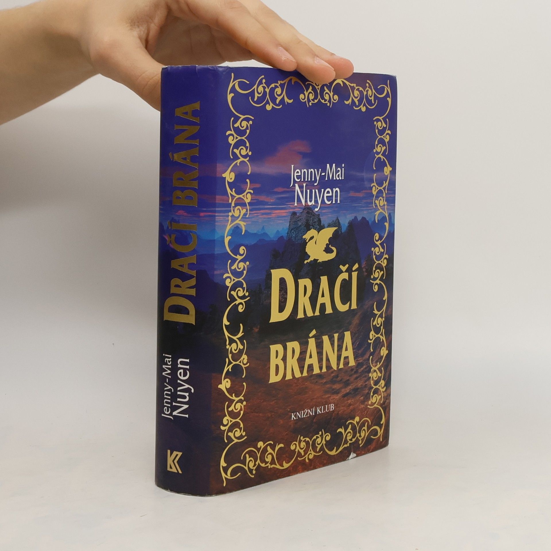 Jenny-Mai Nuyen Dračí brána