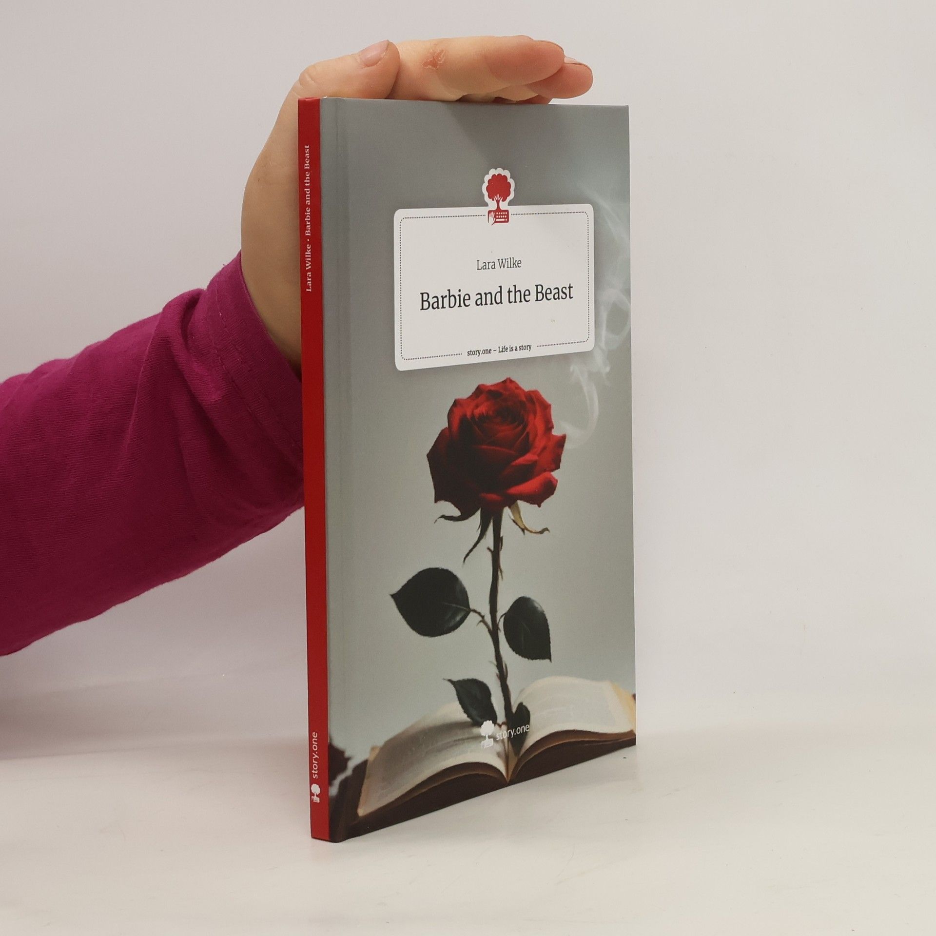 Lara Wilke Barbie and the Beast. Life is a Story - story.one