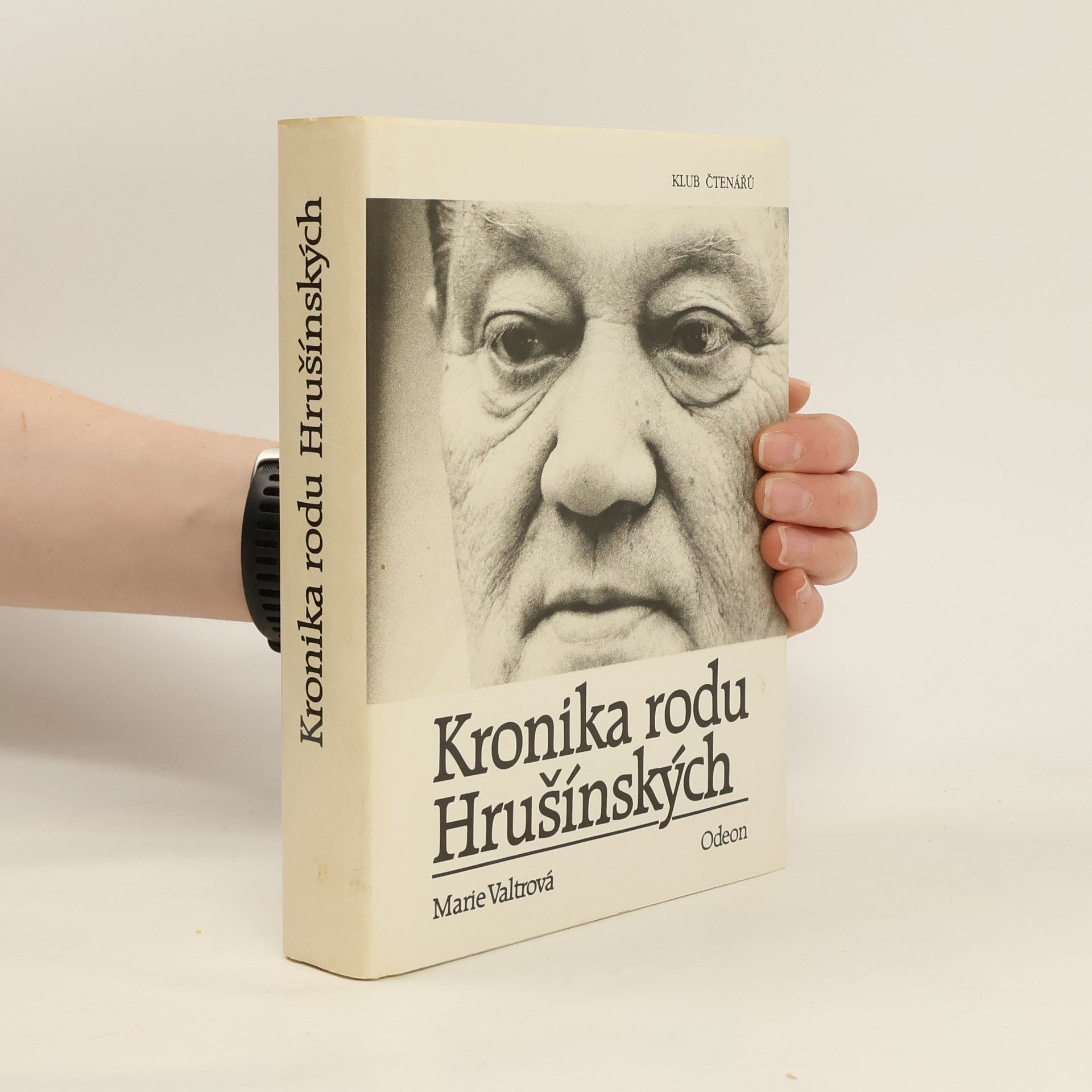 Marie Valtrová Kronika rodu Hrušínských