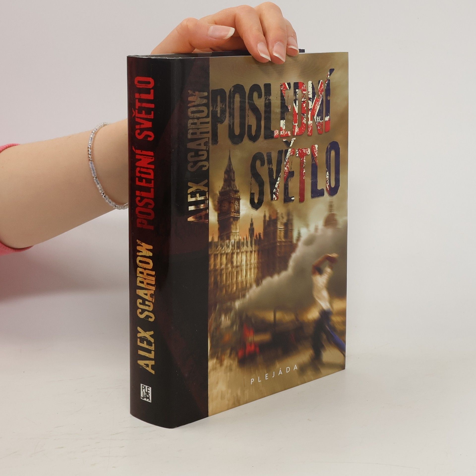 Alex Scarrow Poslední světlo
