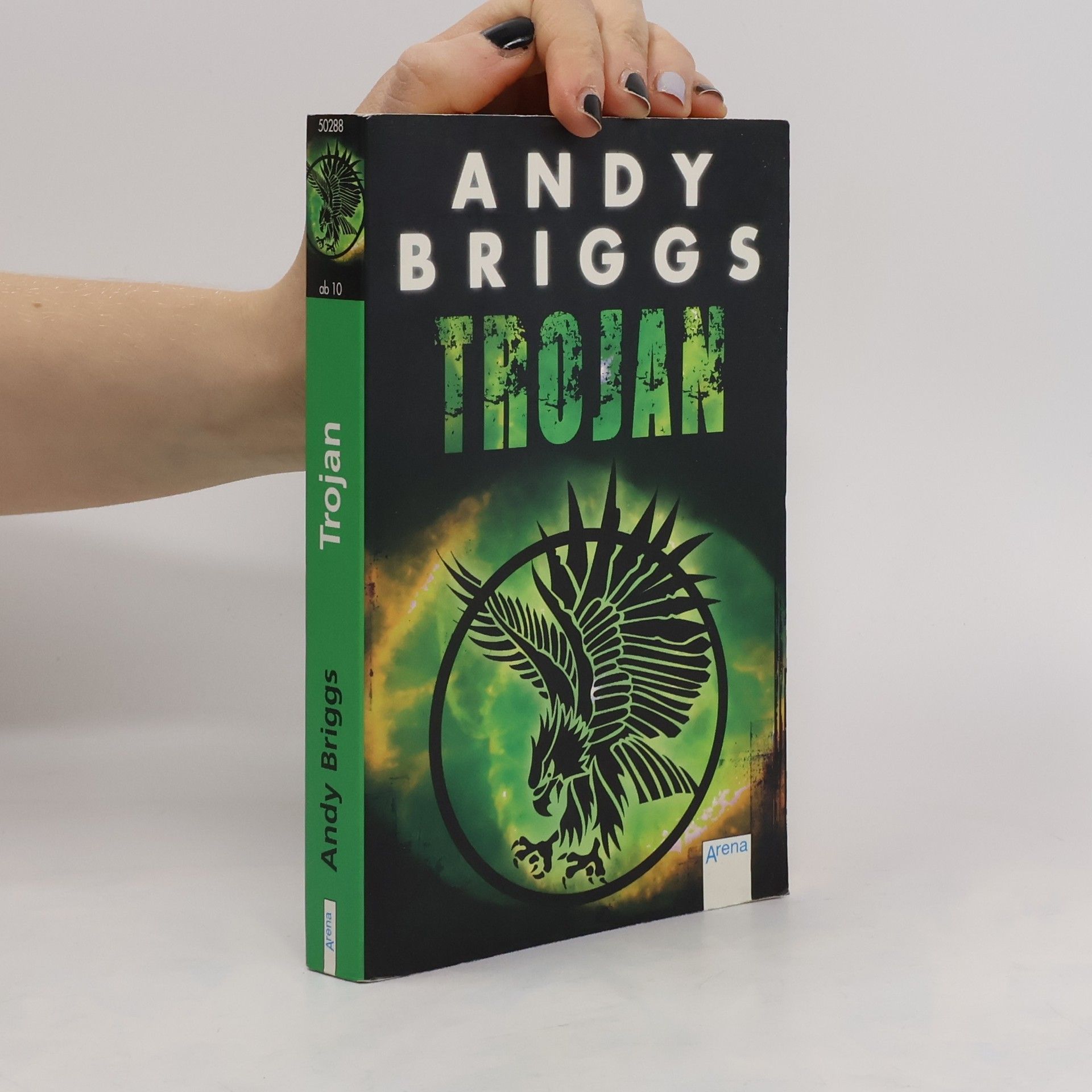 Andy Briggs Trojan. Vormals u. d. T. 'Superhelden, Superschurken. Virusattacke'