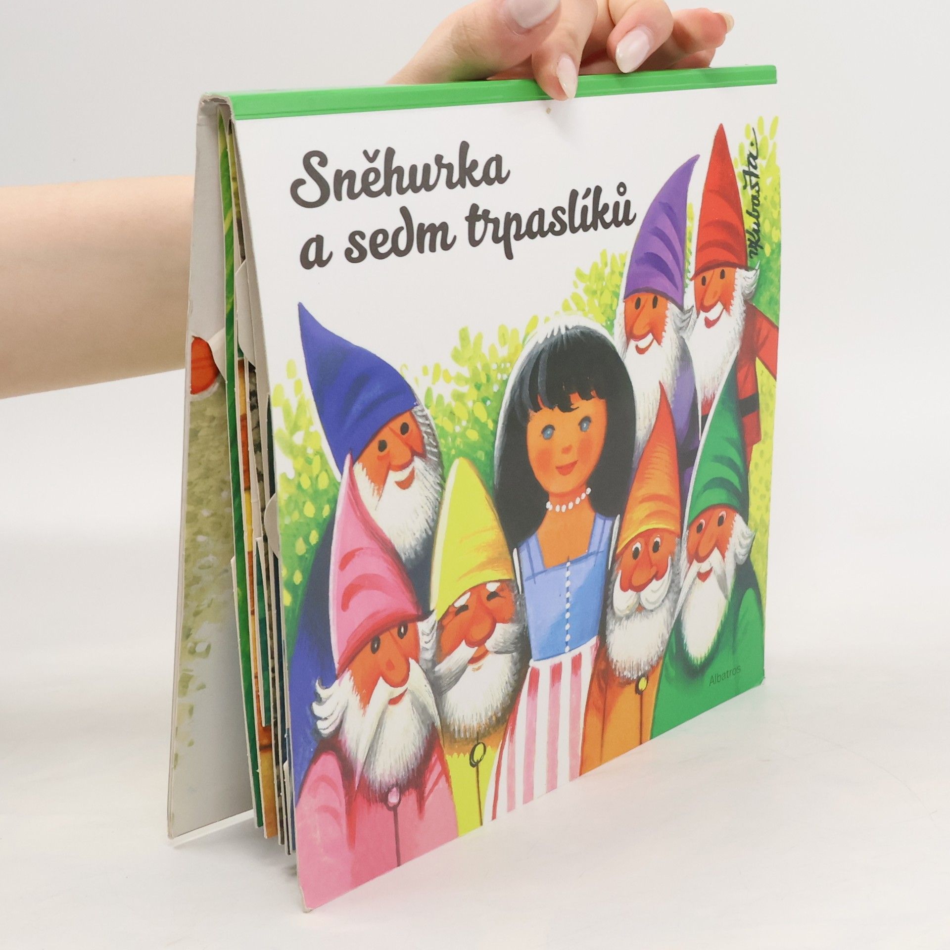 Collectif d'auteurs Sněhurka a sedm trpaslíků