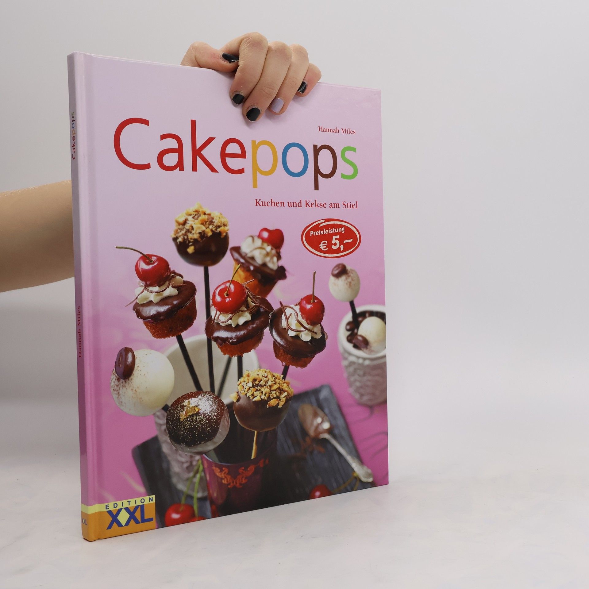 Hannah Miles Cakepops