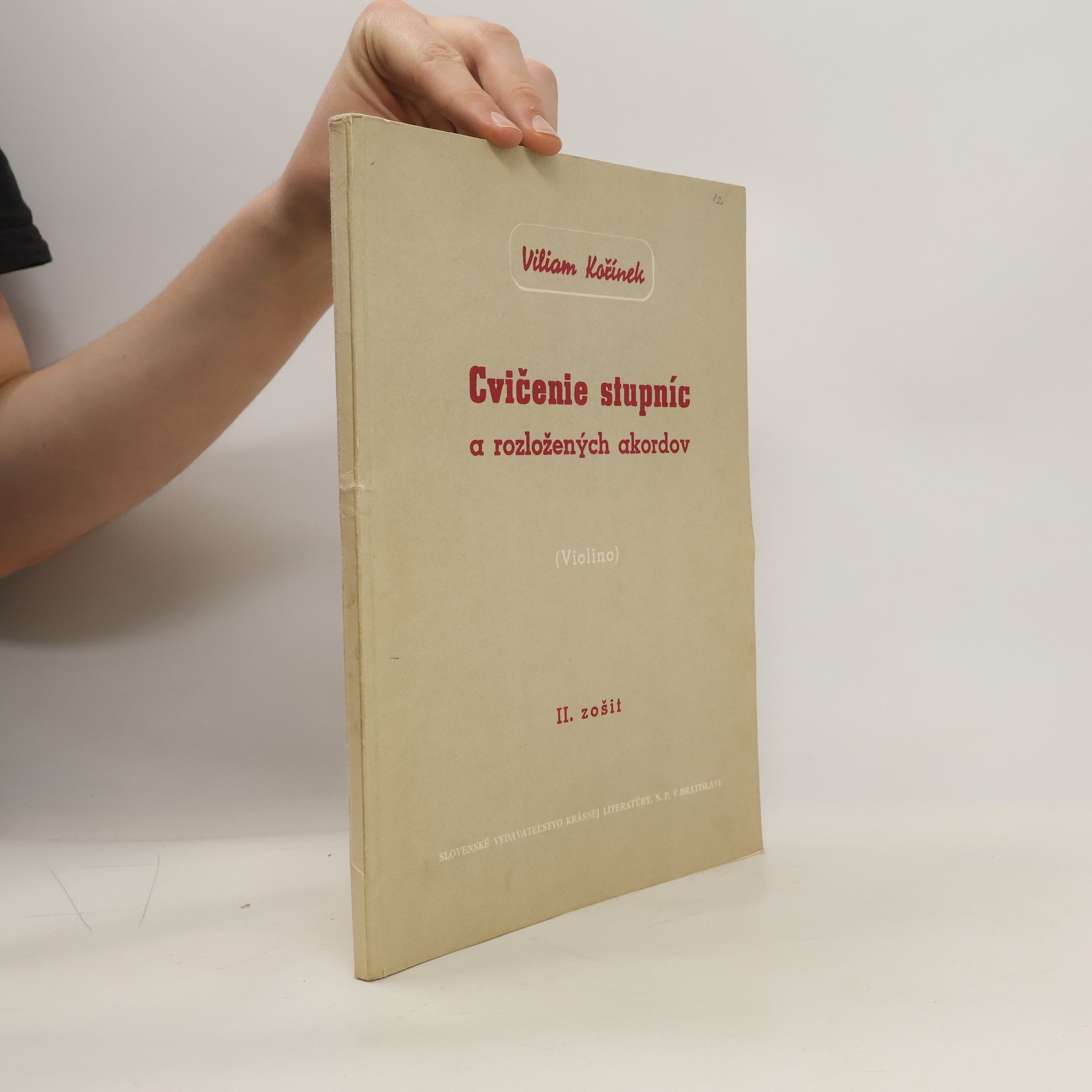 Viliam Kořínek Cvičenie stupnic a rozložených akordov
