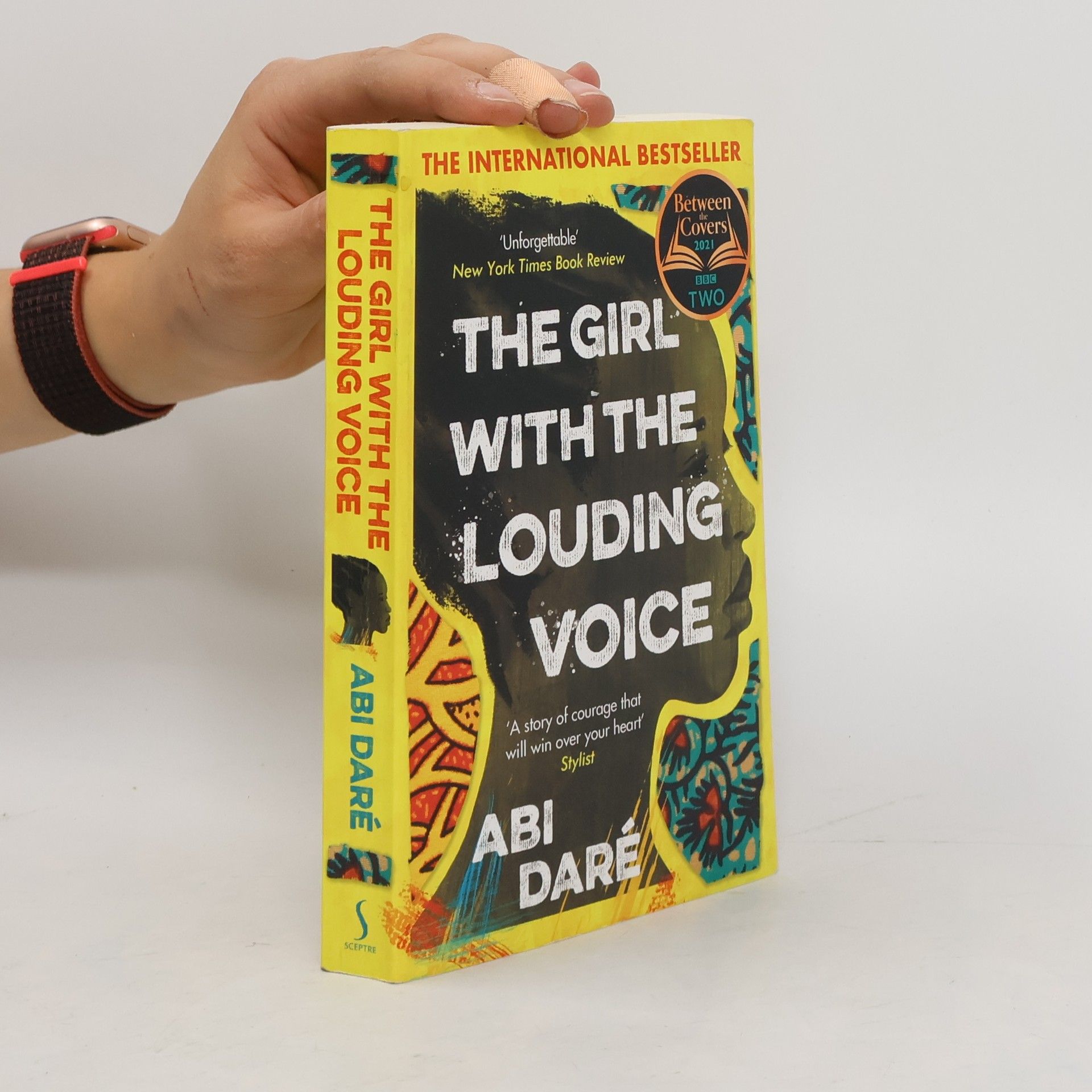 Abi Daré The girl with the louding voice