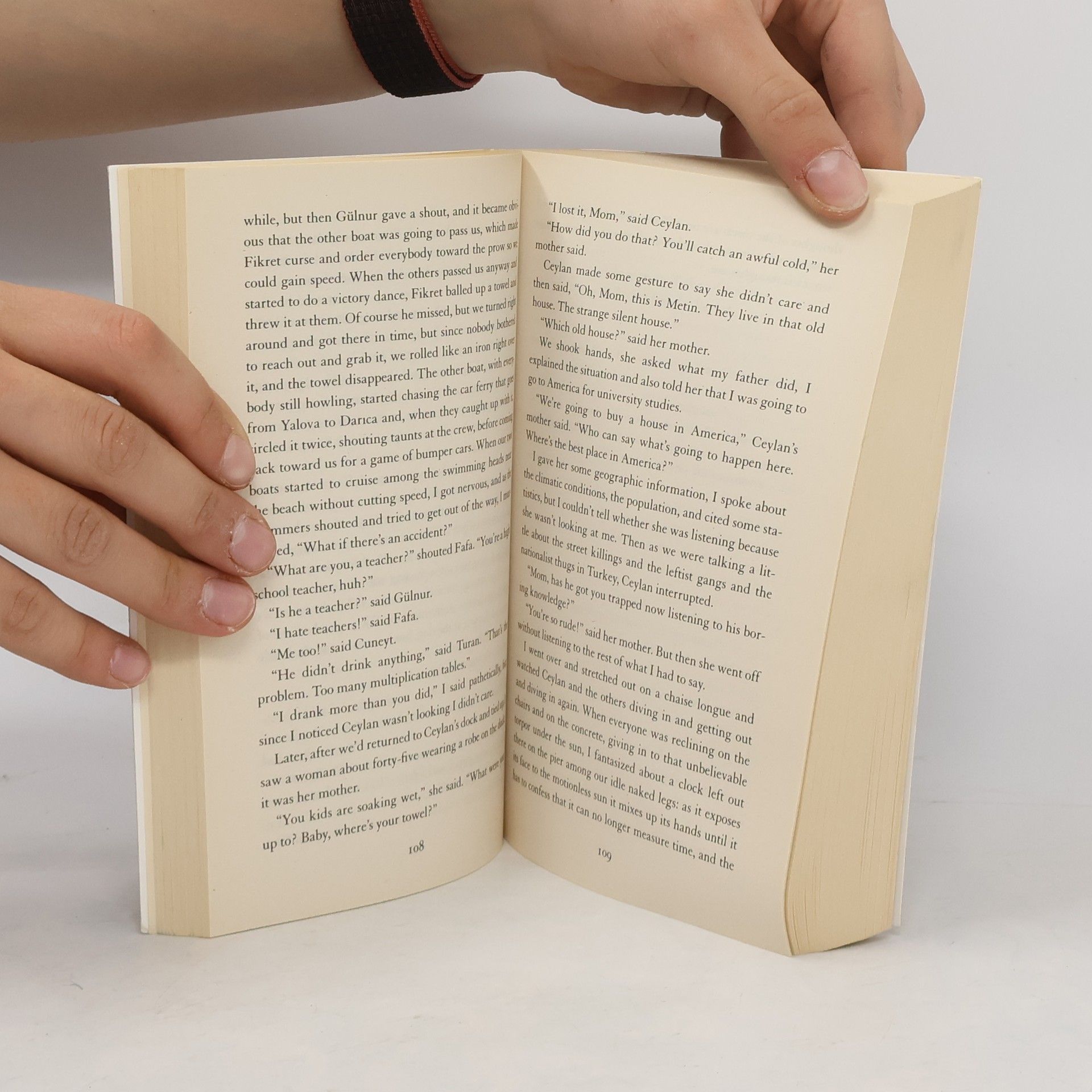 Orhan Pamuk Silent house