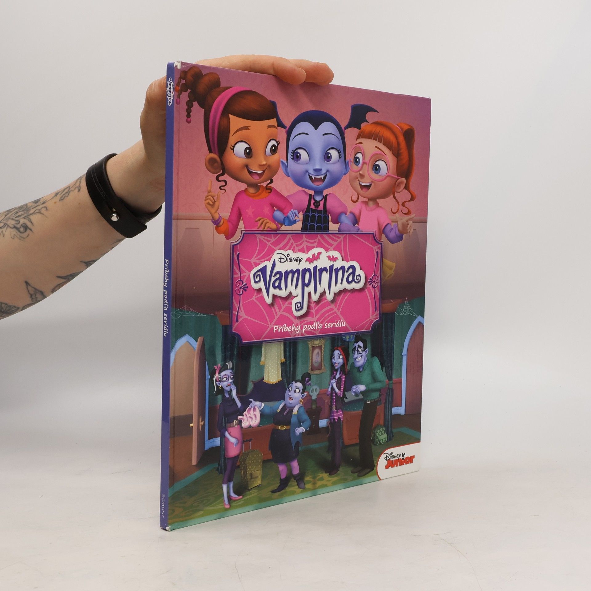 kolektiv Vampirina